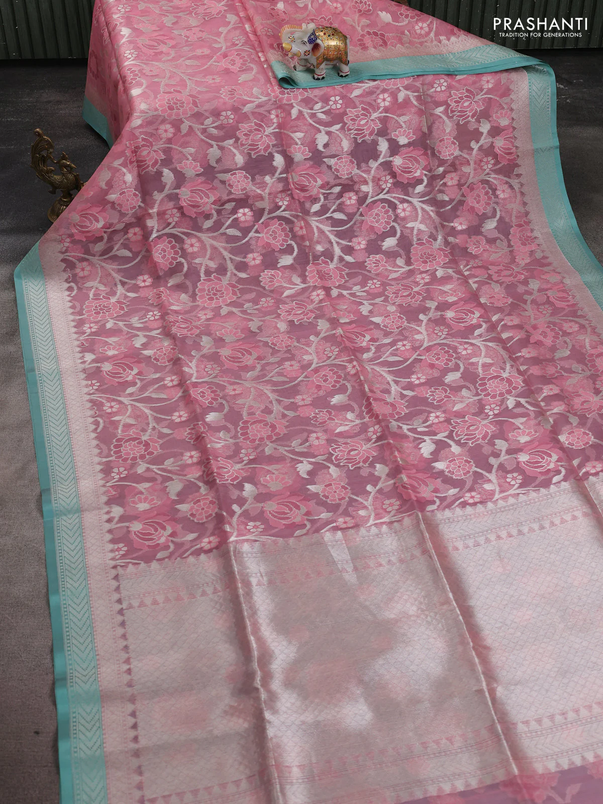 Kora jamdhani silk saree peach pink and teal green with allover jamdhani weaves and zari woven border - Image 6