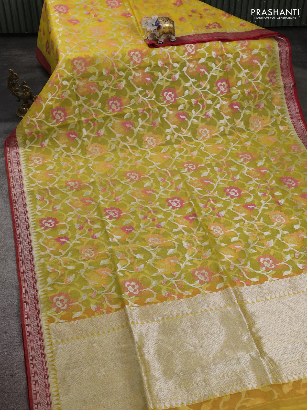 Kora jamdhani silk saree yellow and red with allover jamdhani weaves and zari woven border - Image 2