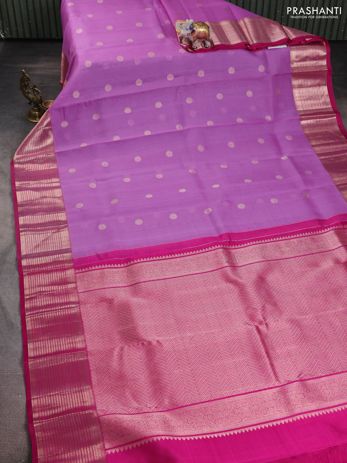 Kora kanchipuram silk saree lavender and pink with zari woven buttas and rich zari woven border - Image 3