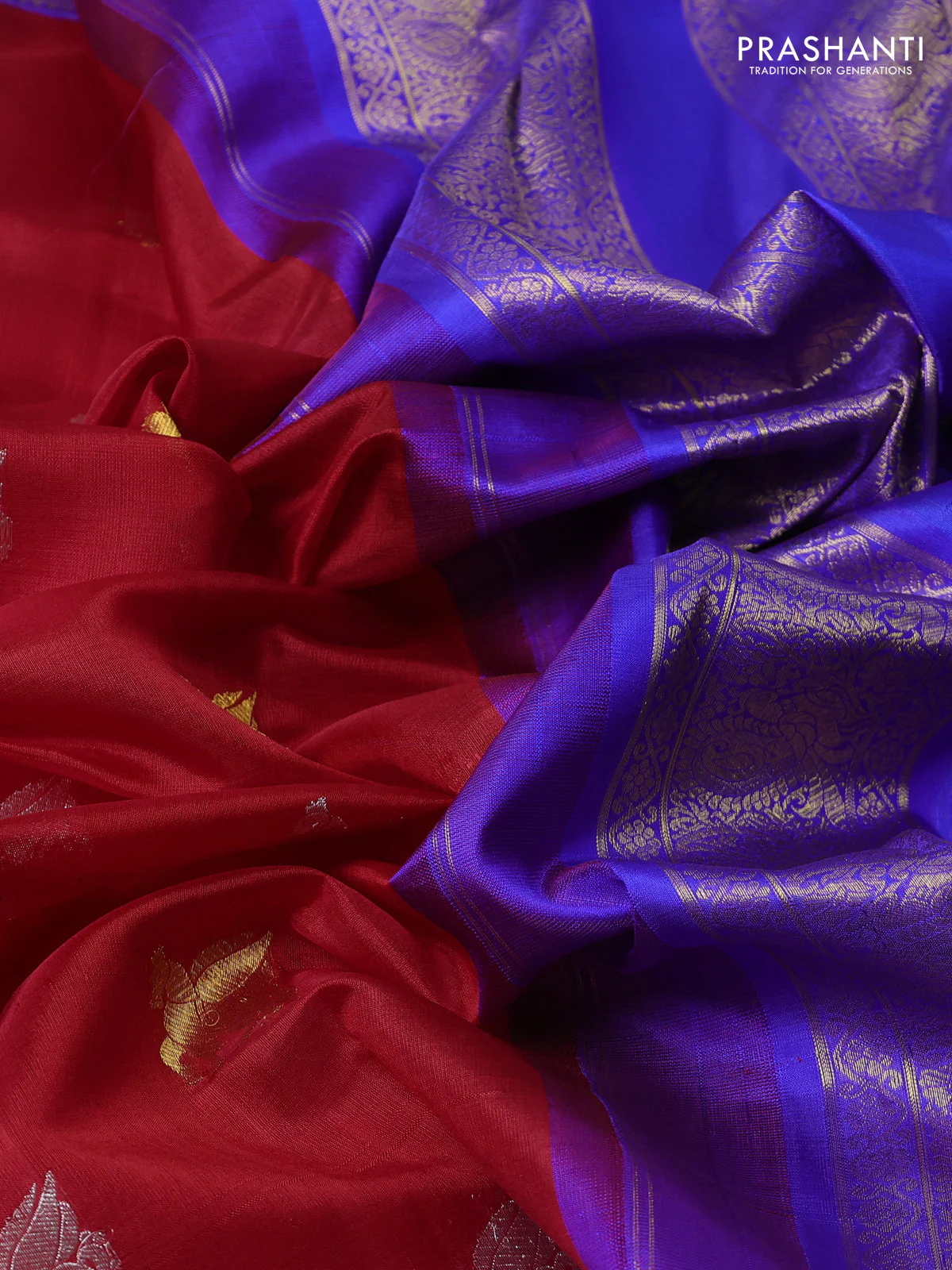 Kora kanchipuram silk saree red and royal blue with allover silver & gold zari woven buttas and zari woven korvai border - Image 3