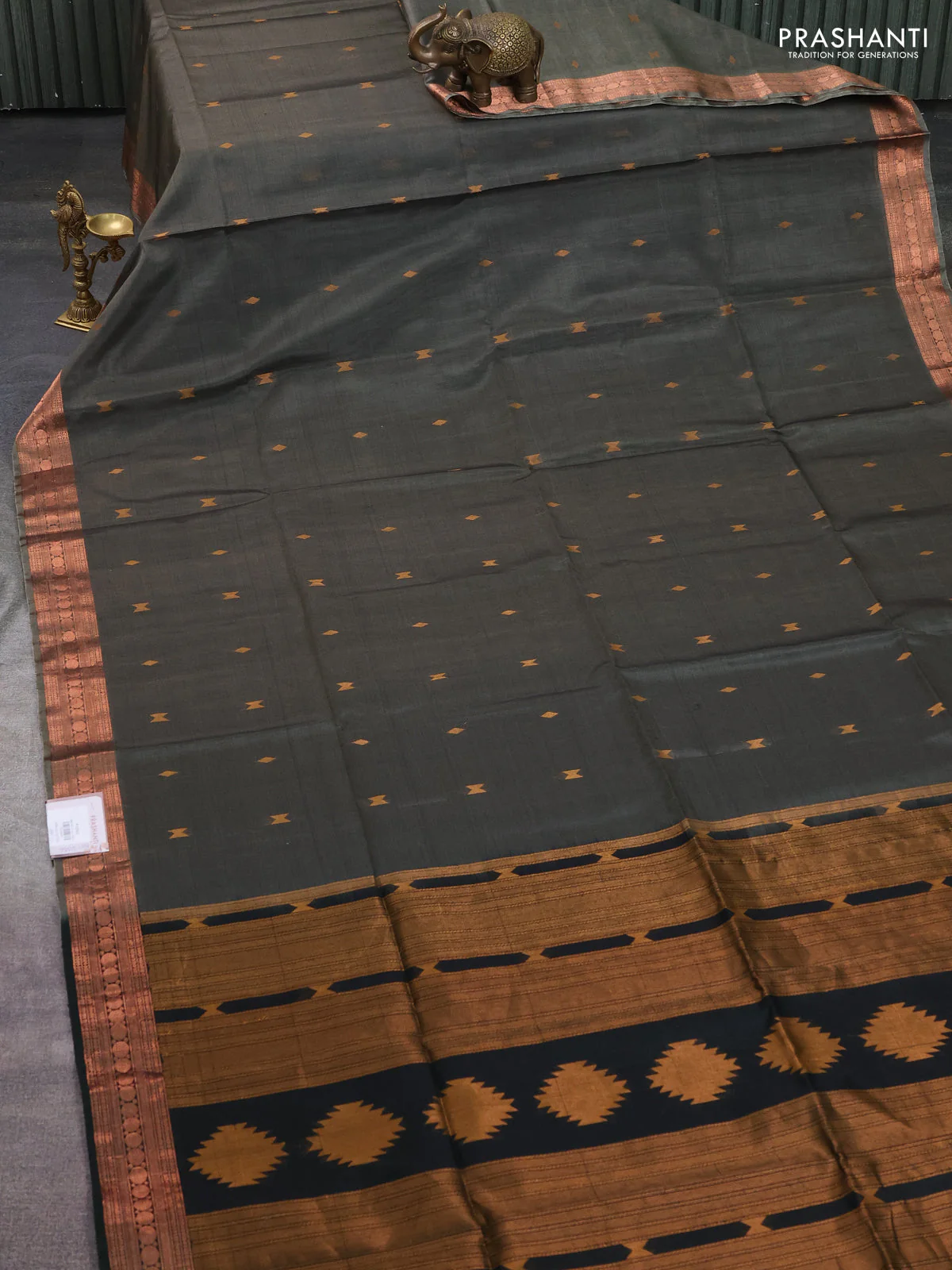 Kora silk cotton saree grey and bottle green with zari woven geometric buttas and zari woven border - Image 2
