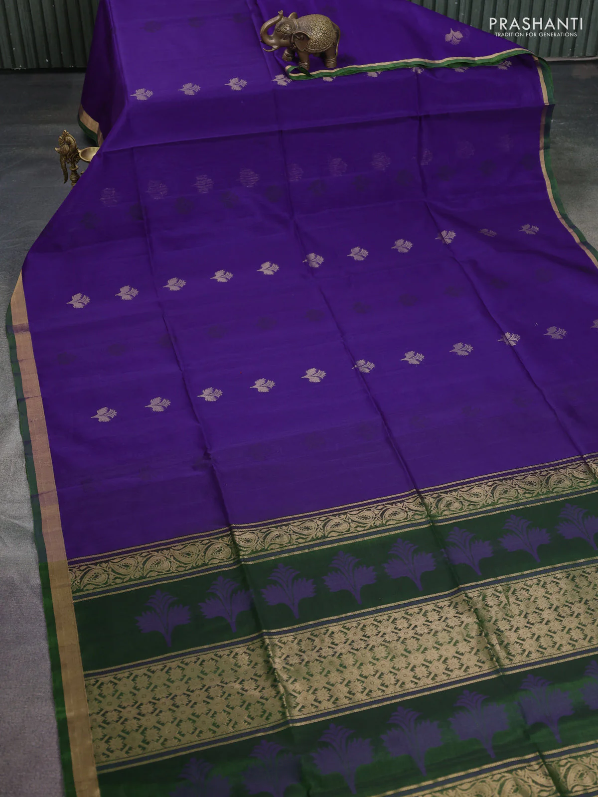 Kora silk cotton saree violet and green with thread woven buttas and zari woven border - Image 2