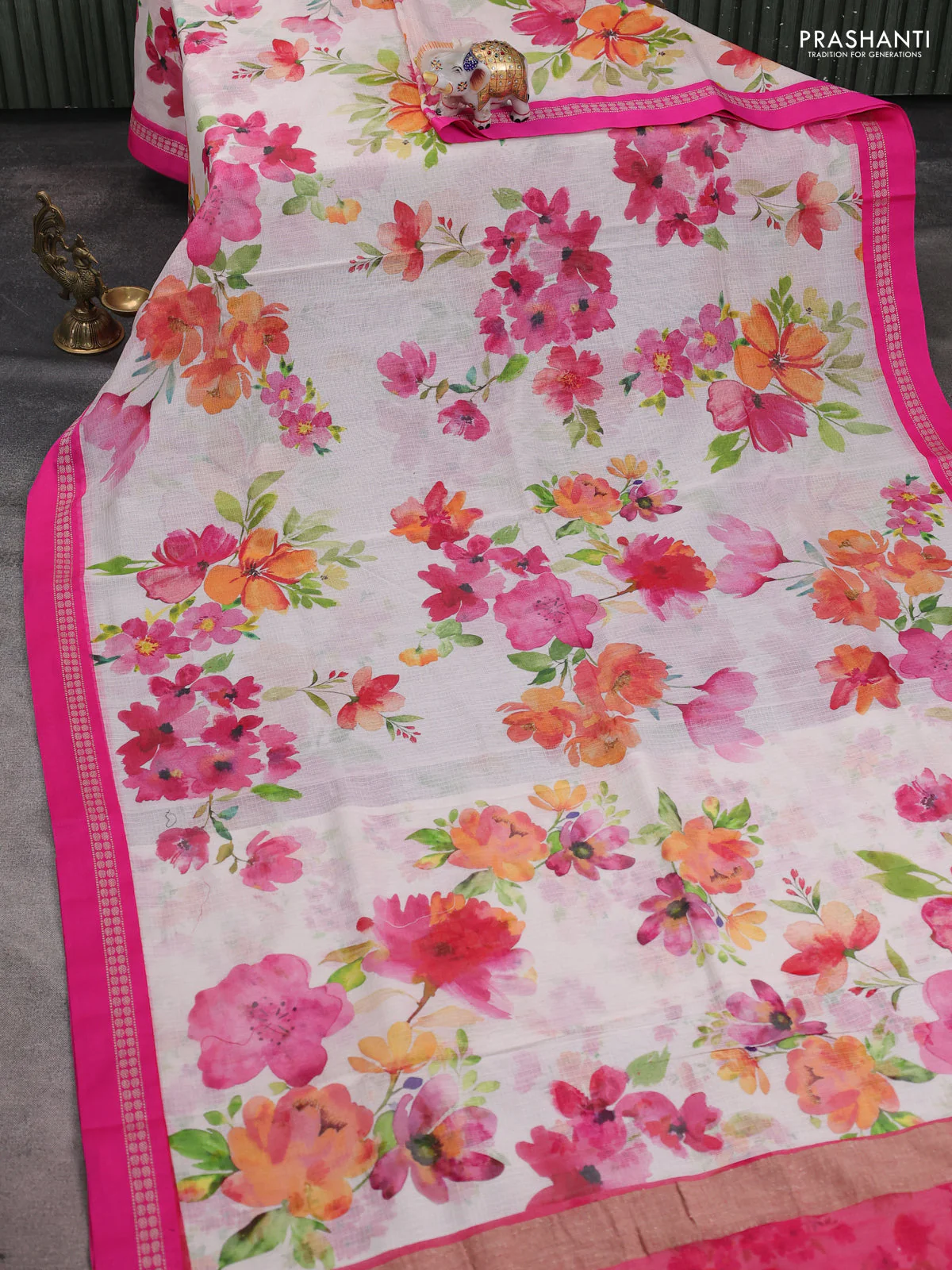 Kota silk cotton saree cream and pink with allover floral digital prints and thread woven border - Image 2