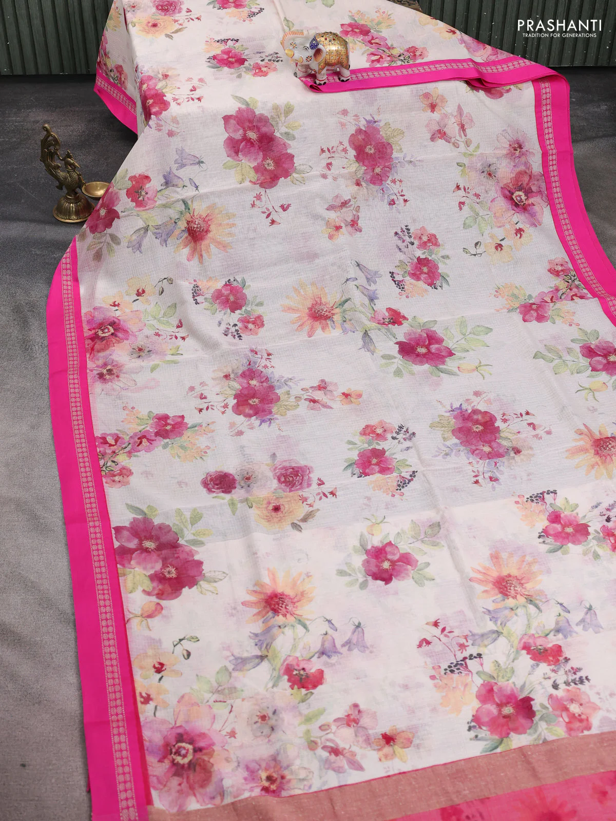 Kota silk cotton saree cream and pink with allover floral digital prints and thread woven border - Image 2