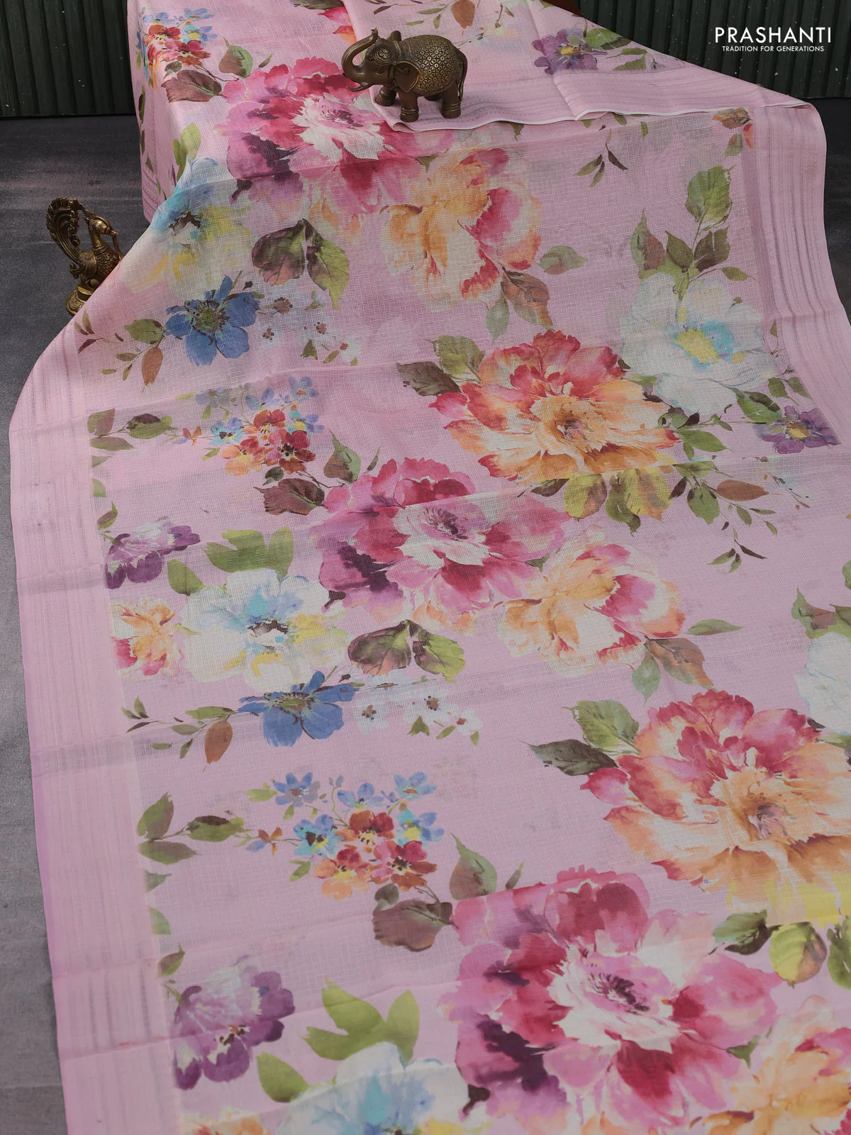 Kota silk cotton saree light pink with floarl digital prints and thread woven border - Image 2