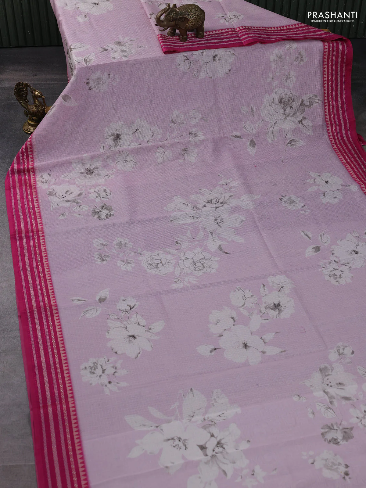 Kota silk cotton saree mild lavender and pink with floarl digital prints and thread woven border - Image 2