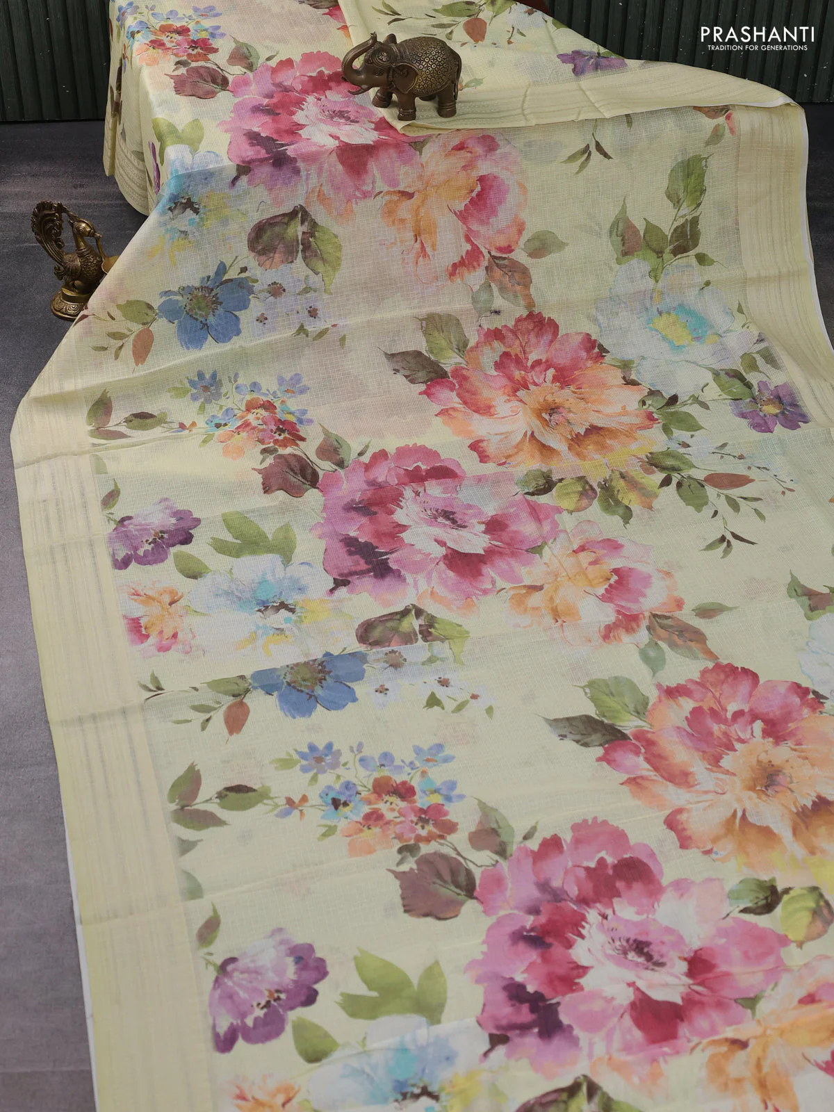 Kota silk cotton saree pale yellow with floarl digital prints and thread woven border - Image 2
