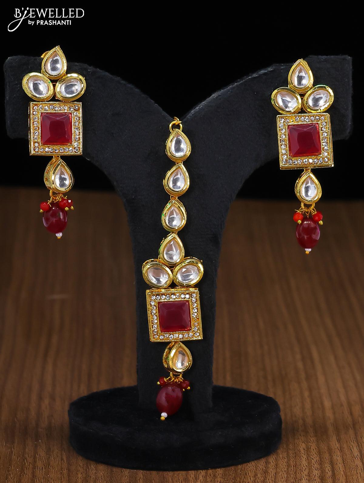 Kundan necklace with maroon stones and maang tikka - Image 2