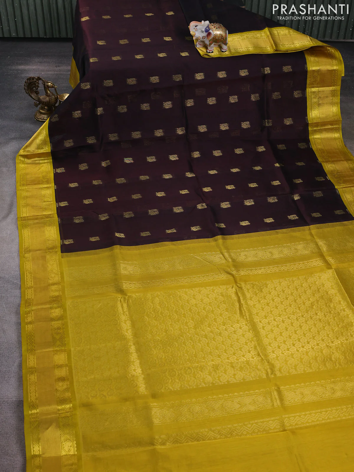 Kuppadam silk cotton saree black and lime yellow with annam zari woven buttas and zari woven border - Image 2