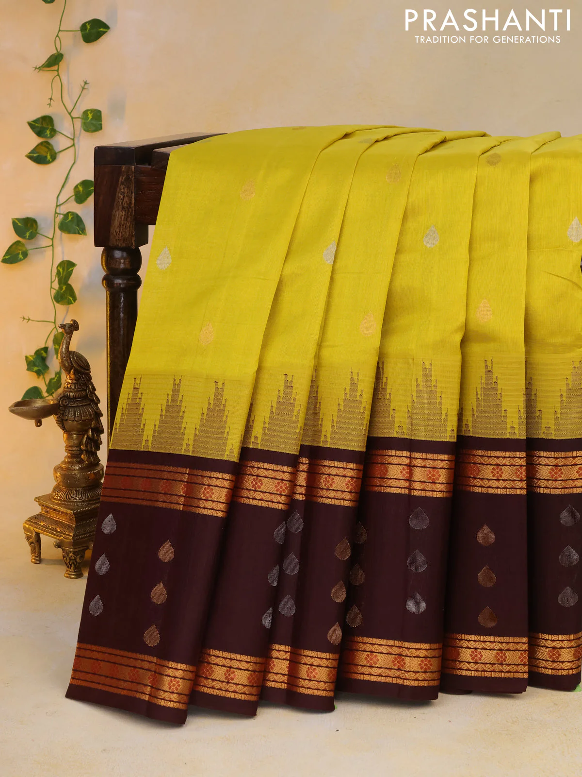 Kuppadam silk cotton saree lime yellow and deep maroon with silver & gold zari woven tilak buttas and temple design rettapet zari woven butta border - Image 7