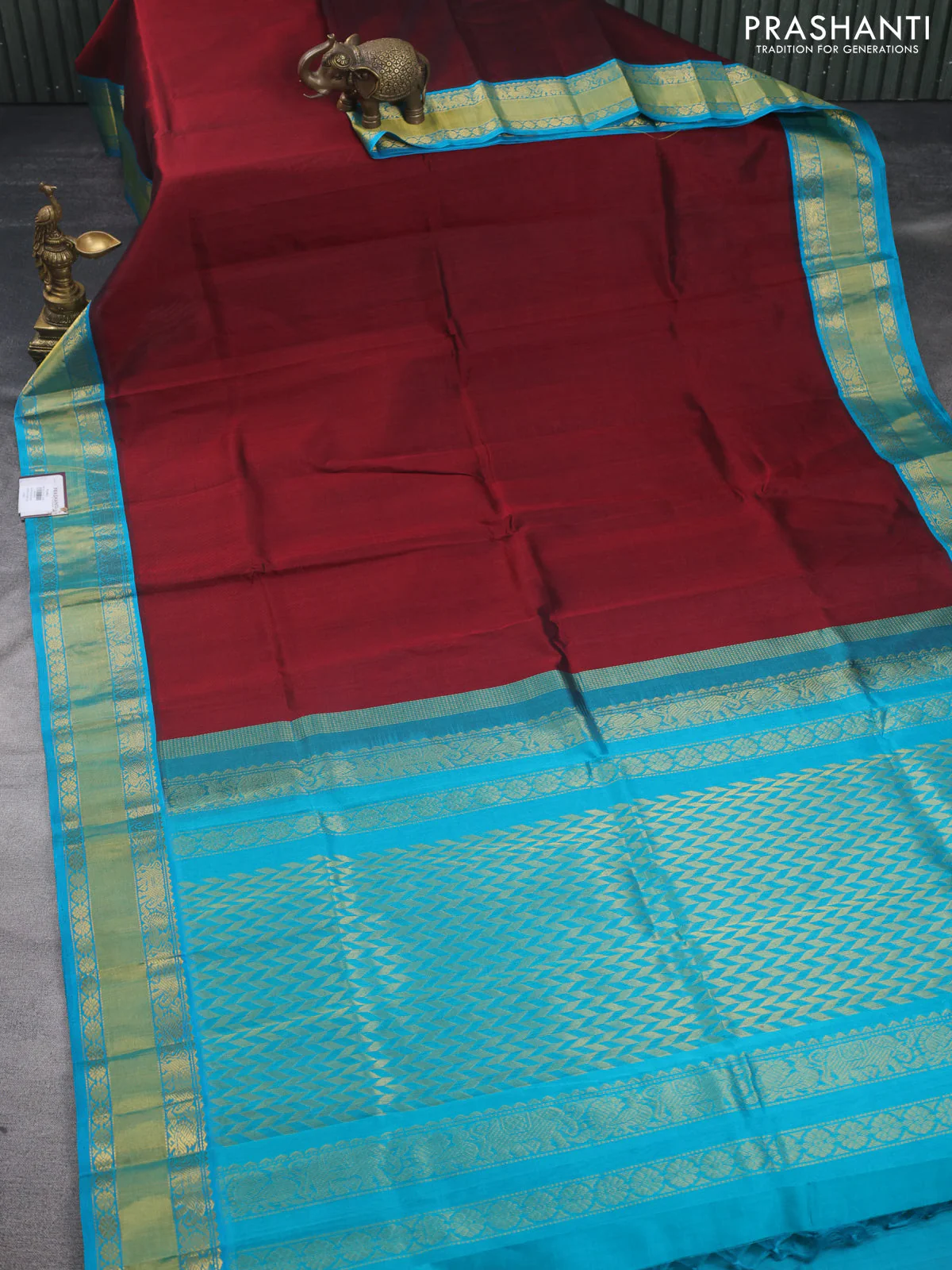 Kuppadam silk cotton saree maroonn and teal blue with plain body and rich zari woven border - Image 2