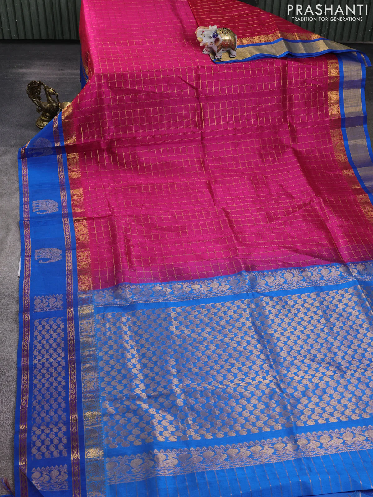 Kuppadam silk cotton saree pink and cs blue with allover zari checked pattern and rettapet zari woven butta border - Image 2
