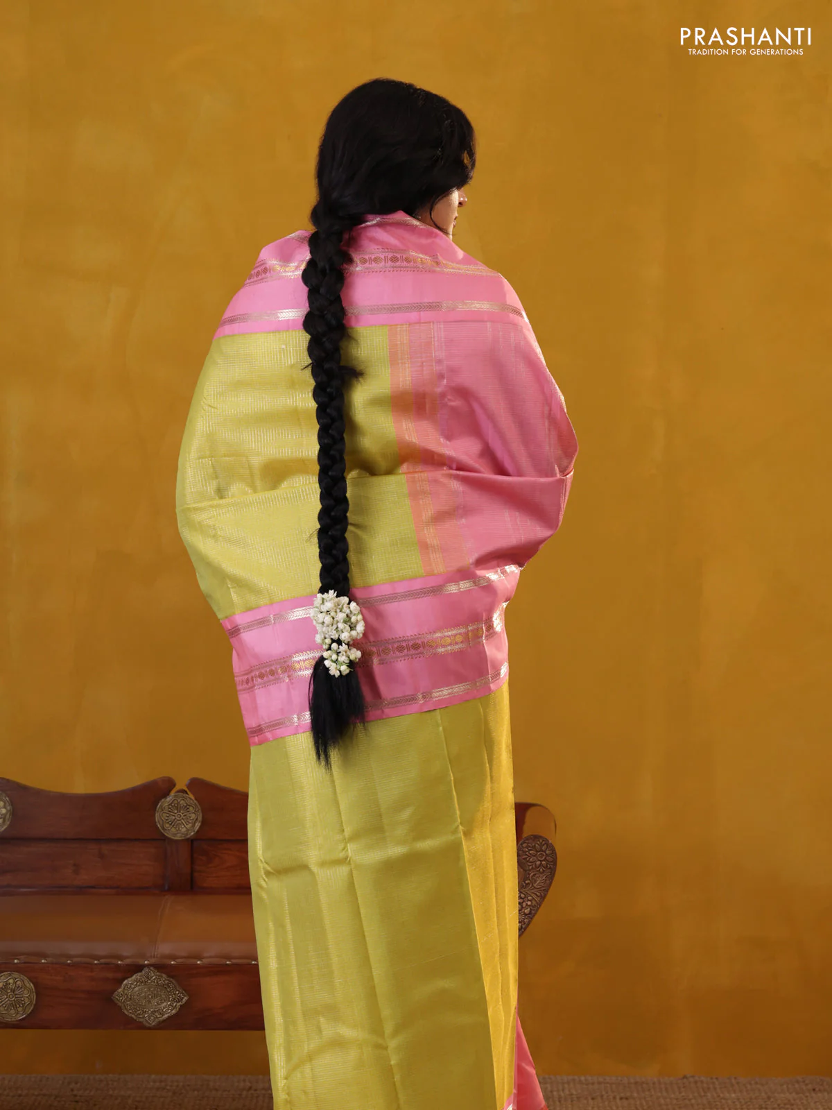 Lime Green-Light Pink Pure Kanchipuram Silk Saree With Allover zari checked Pattern - Image 3