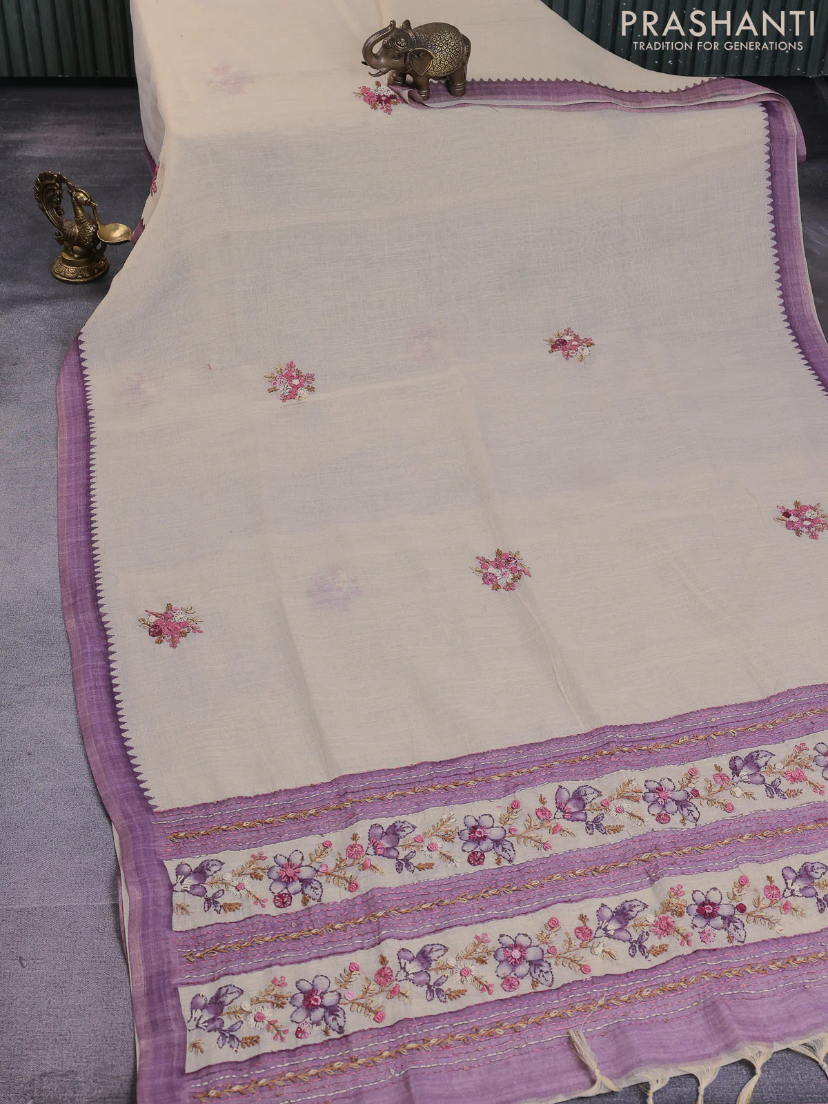 Linen cotton saree cream and pastel purple with kantha stitch work and zari woven border - Image 2