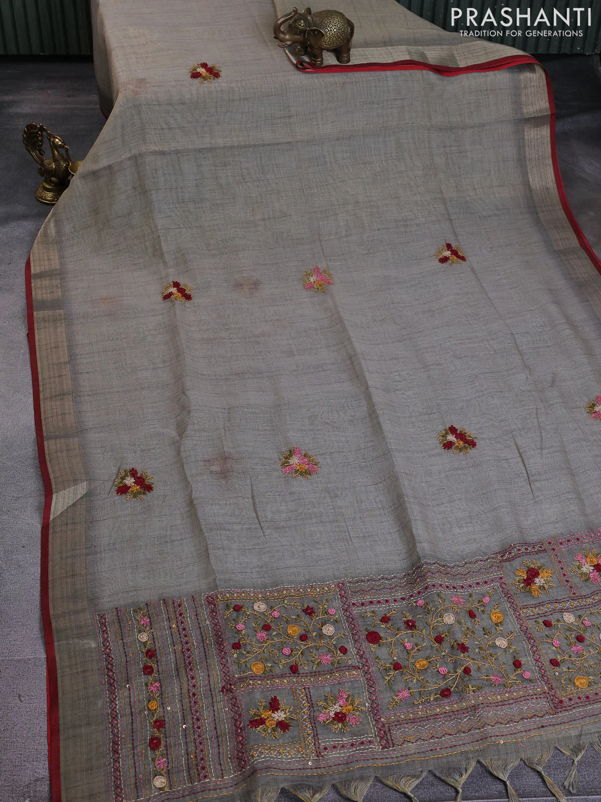 Linen cotton saree grey with kantha stitch work and zari woven border - Image 2
