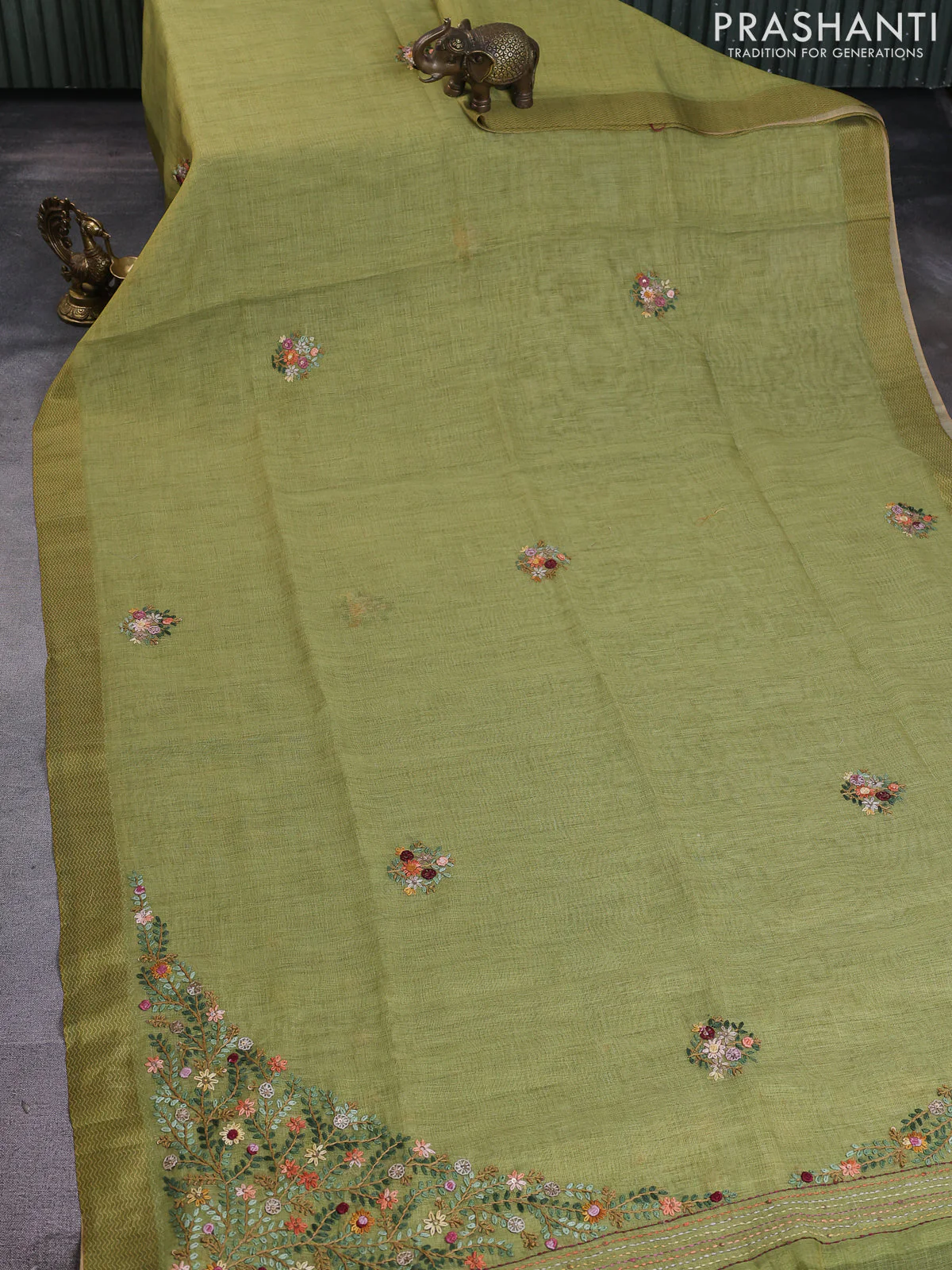 Linen cotton saree light green with kantha stitch work and printed border - Image 2