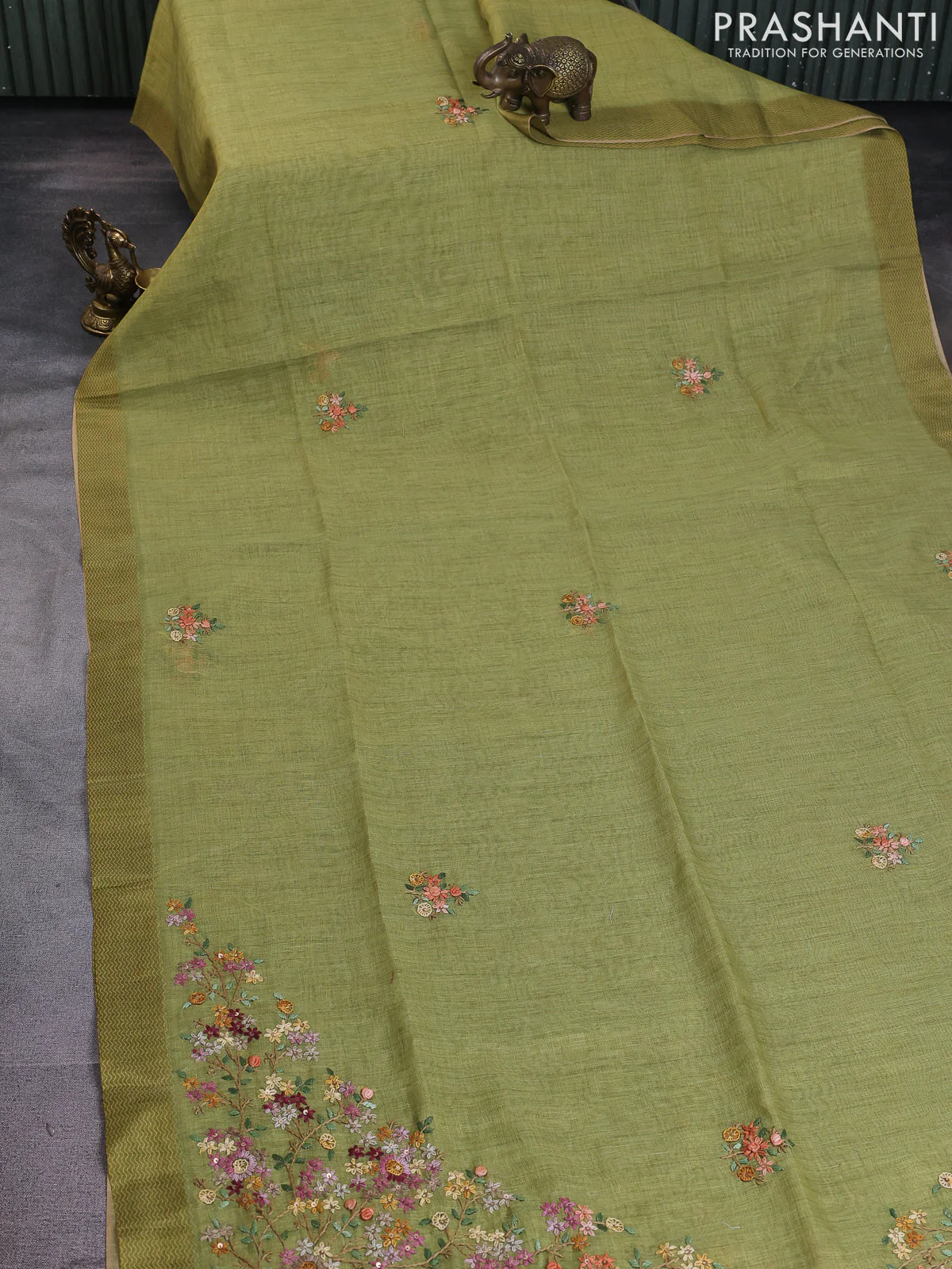 Linen cotton saree light green with kantha stitch work and printed border - Image 2