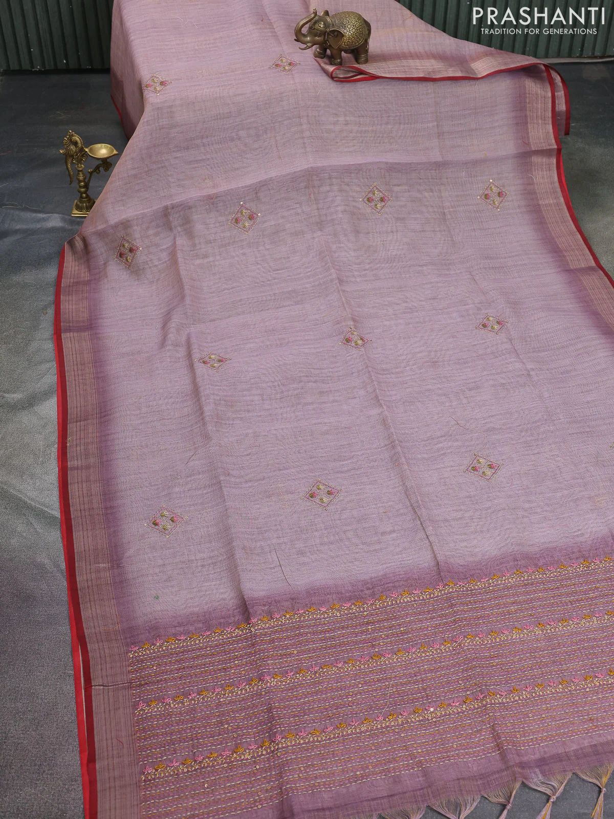 Linen cotton saree pastel purple and maroon with kantha stitch work and zari woven border - Image 2