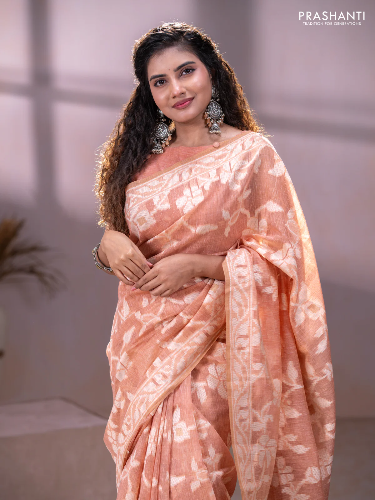 Linen cotton saree peach shade with allover jamdhani weaves - Image 2