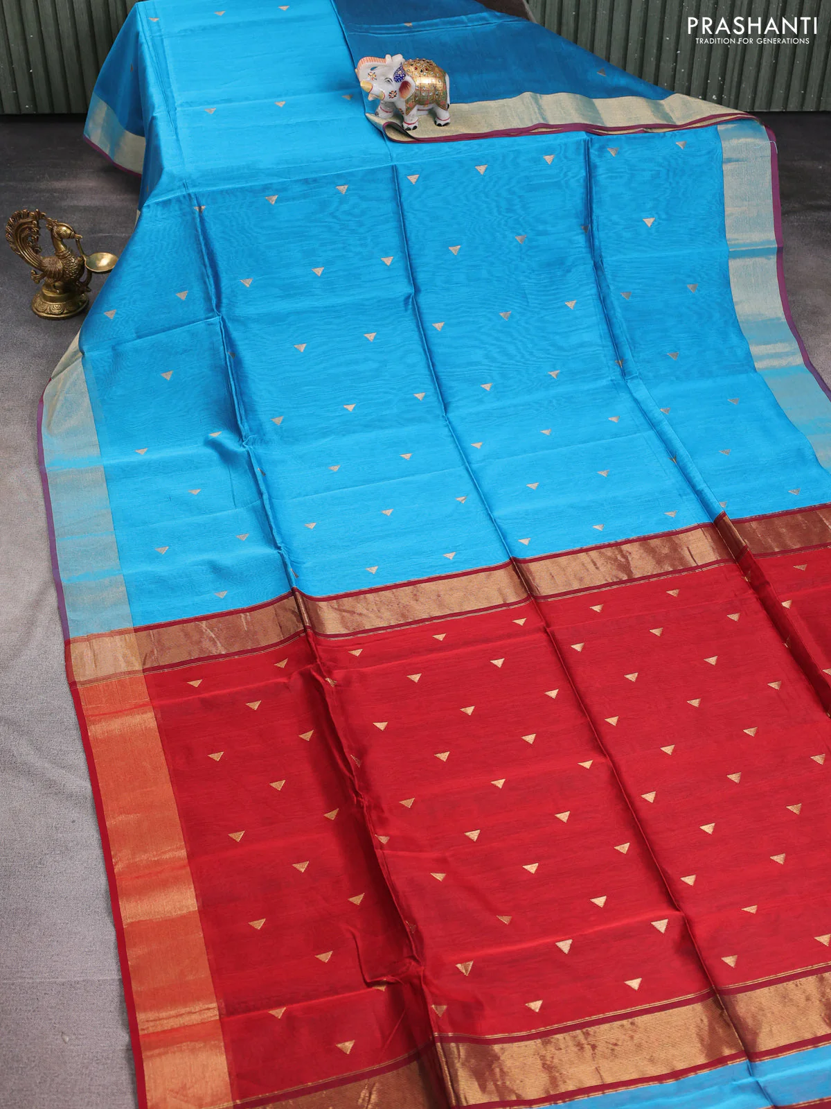 Maheshwari silk cotton saree cs blue and red with zari woven geometric buttas and zari woven border - Image 2