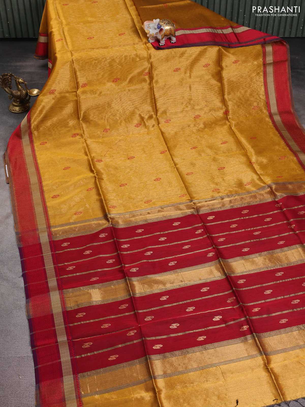 Maheshwari silk cotton saree mustard yellow and red with thread woven buttas and thread woven border - Image 2