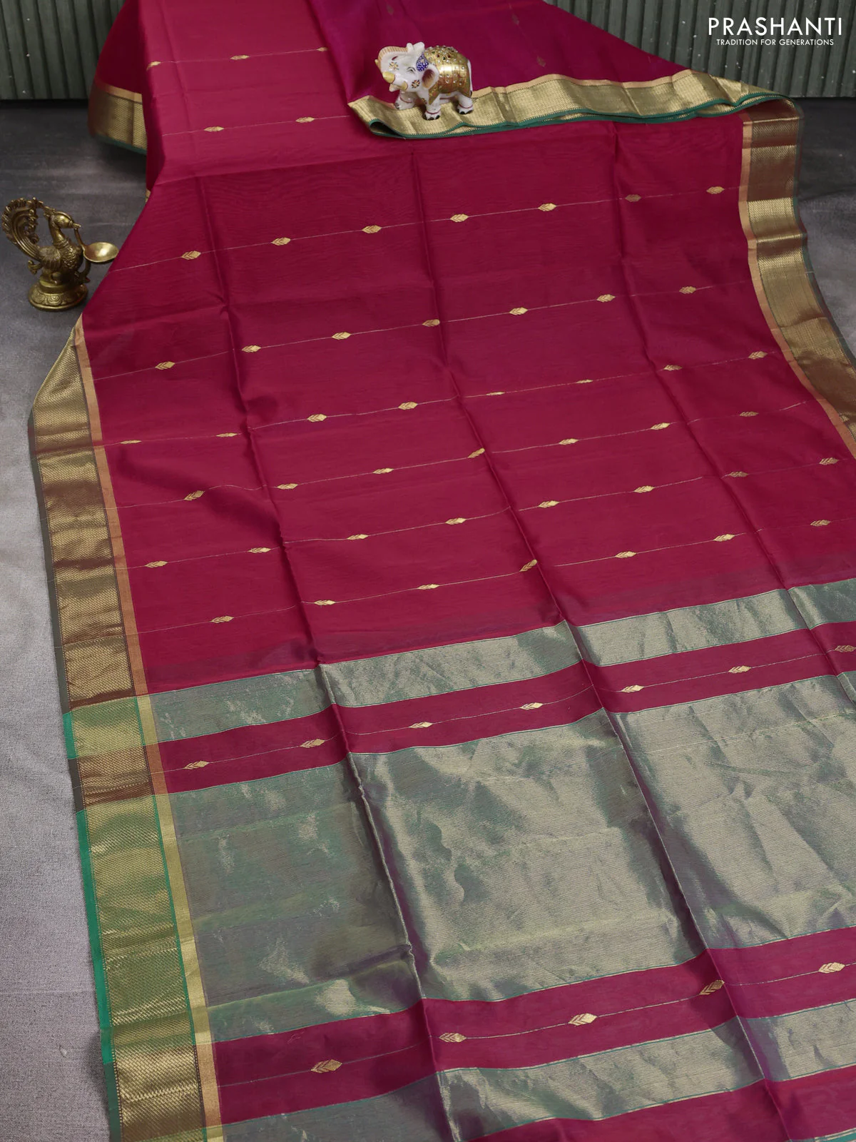 Maheshwari silk cotton saree pink and green with zari weaves & buttas and zari woven border - Image 2