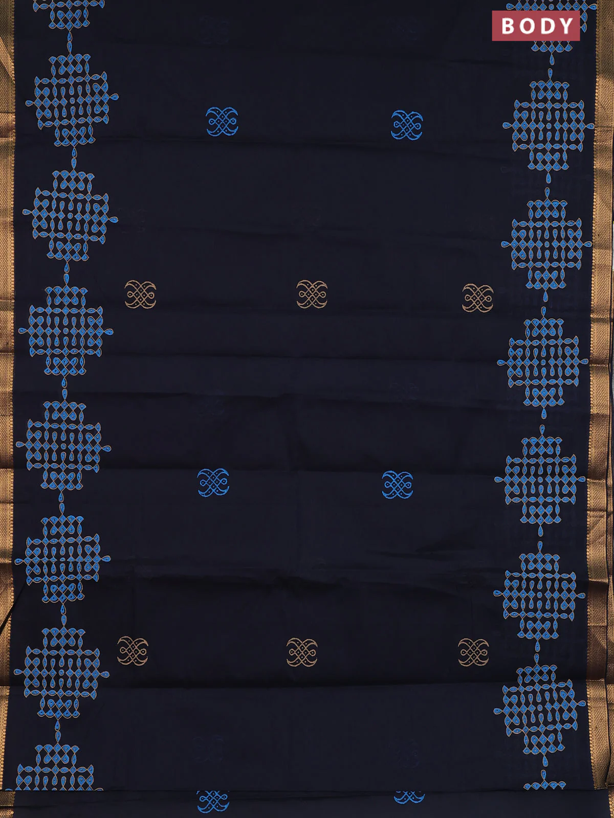 Mangalagiri cotton block printed saree black with rangoli butta prints and mangalgiri border - Image 2
