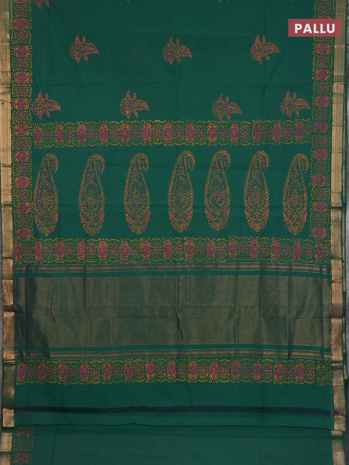 Mangalagiri cotton block printed saree green with butta prints and mangalgiri border - Image 3