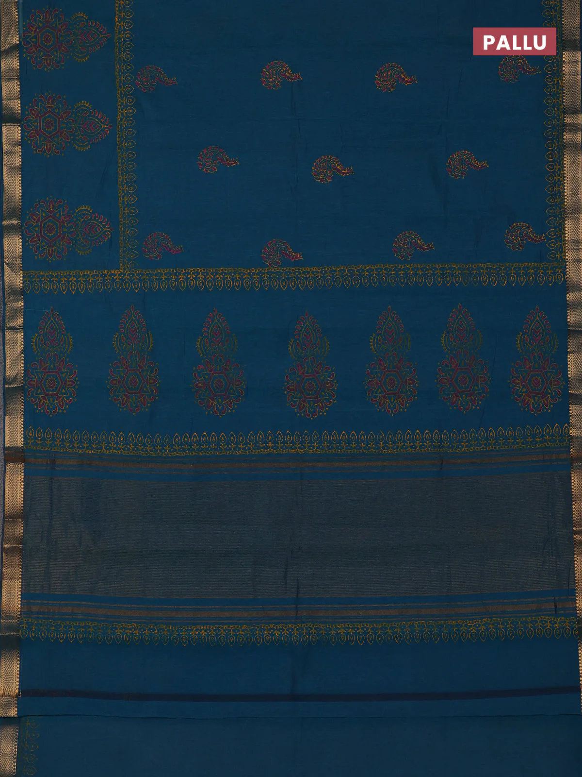 Mangalagiri cotton block printed saree peacock green with paisley butta prints and mangalgiri border - Image 3