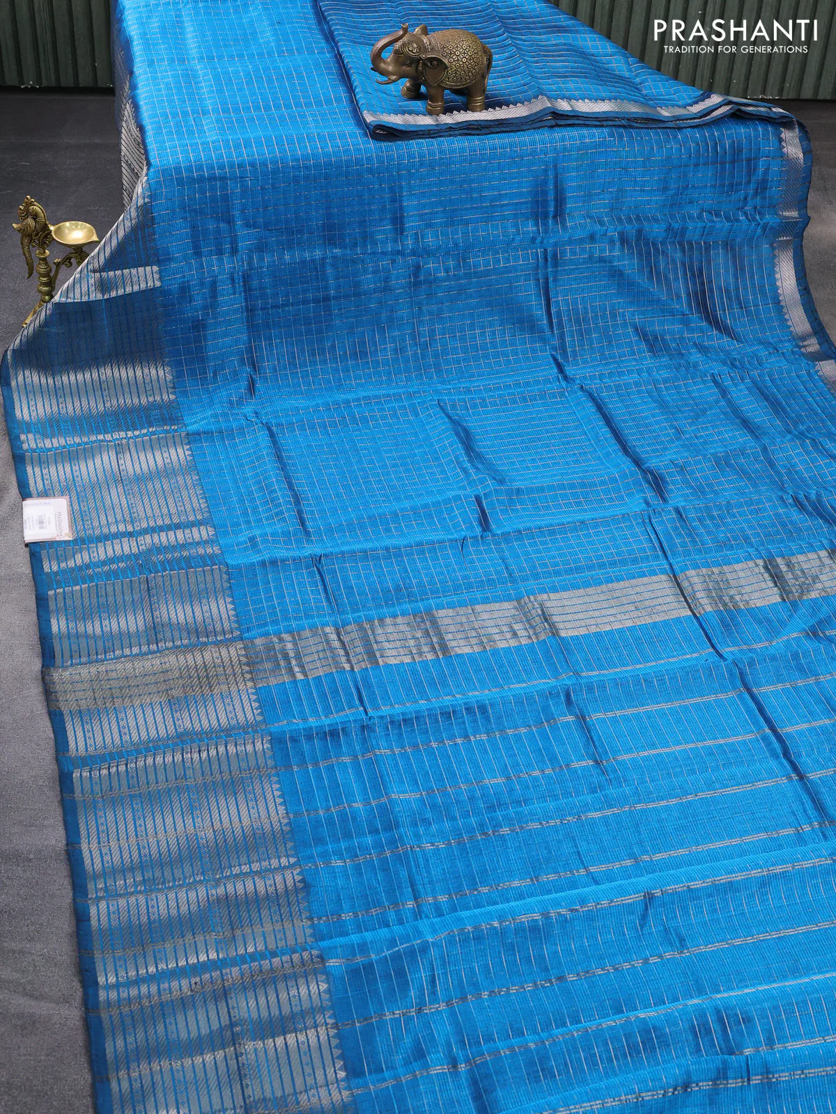 Mangalgiri silk cotton saree cs blue with allover zari woven checked pattern and long silver zari woven border - Image 2
