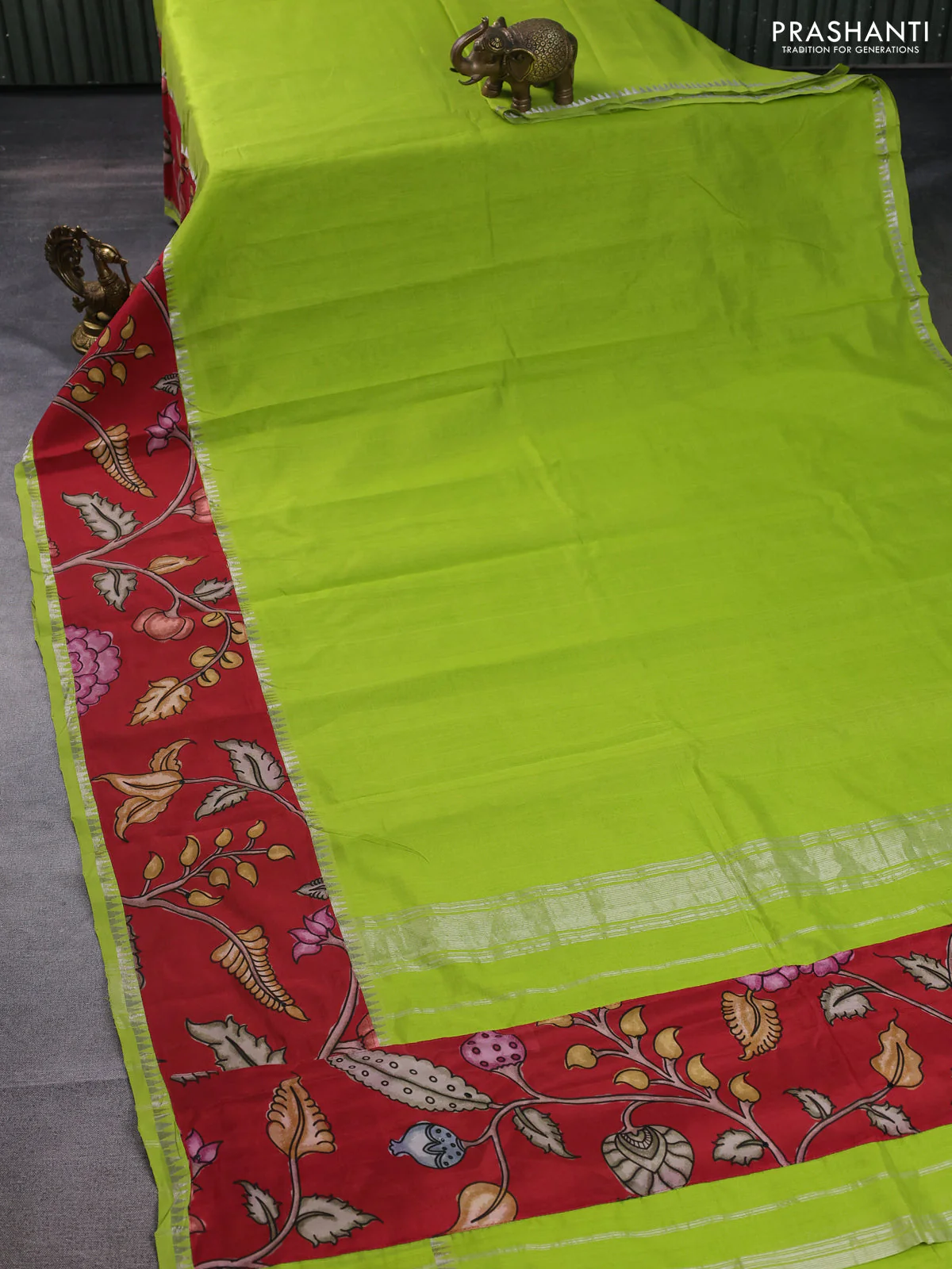 Mangalgiri silk cotton saree light green and maroon with plain body and long kalamkari printed applique border - Image 2