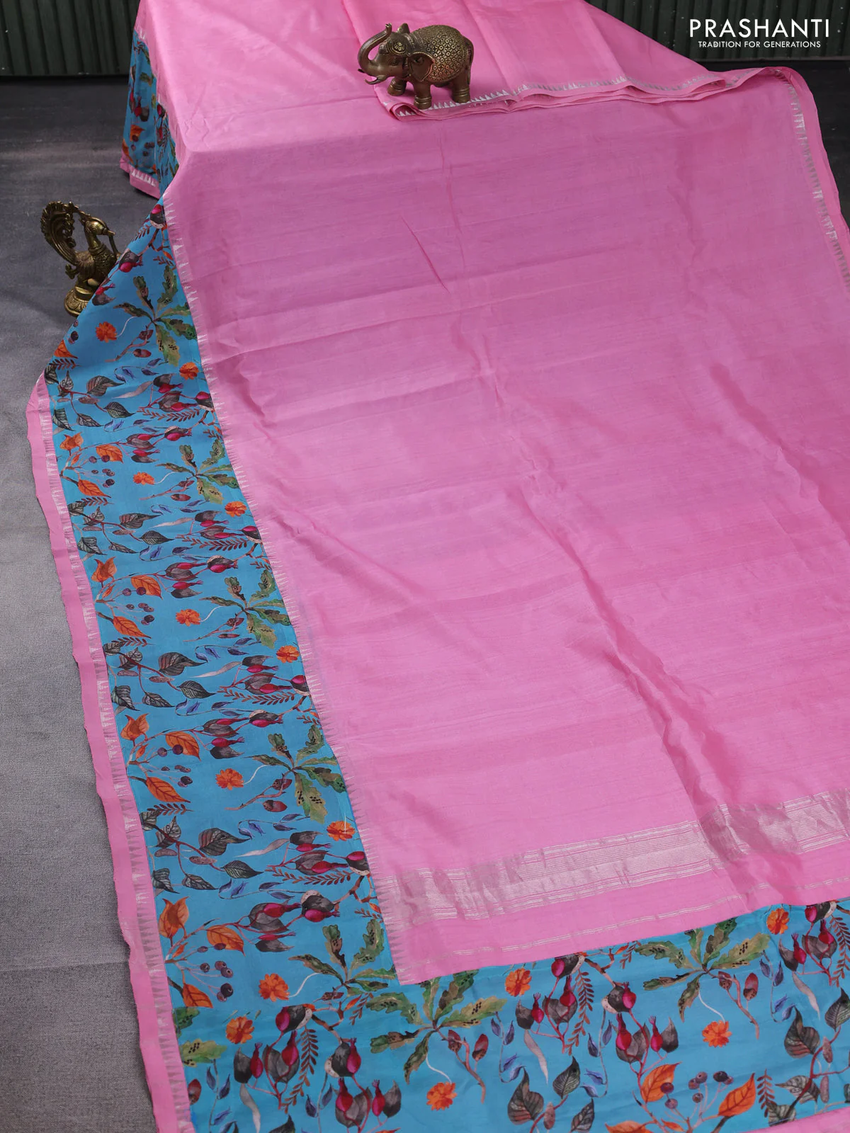 Mangalgiri silk cotton saree light pink and pastel blue with plain body and long kalamkari printed applique border - Image 2