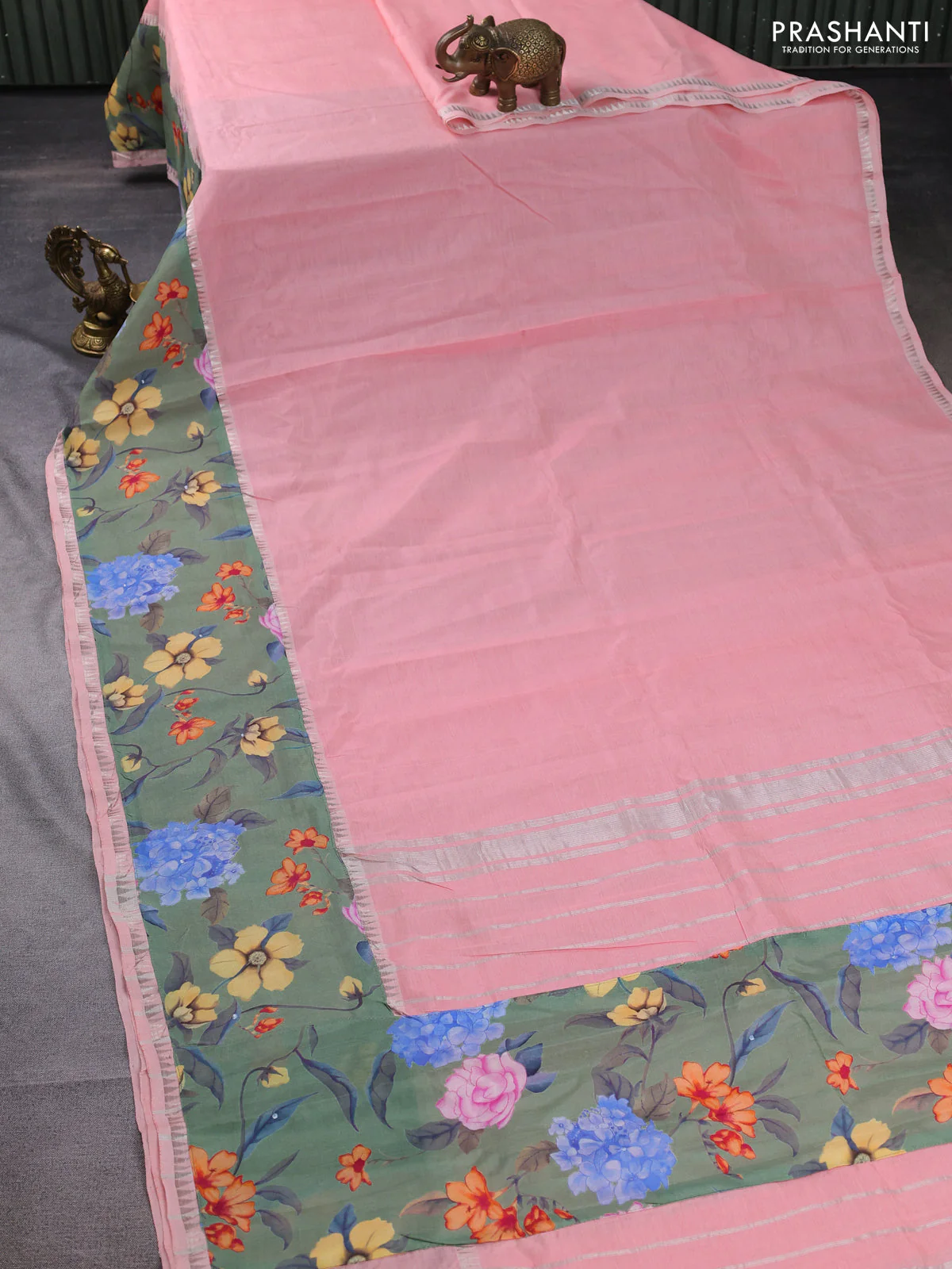 Mangalgiri silk cotton saree mild peach pink and green shade with plain body and long kalamkari printed applique border - Image 2