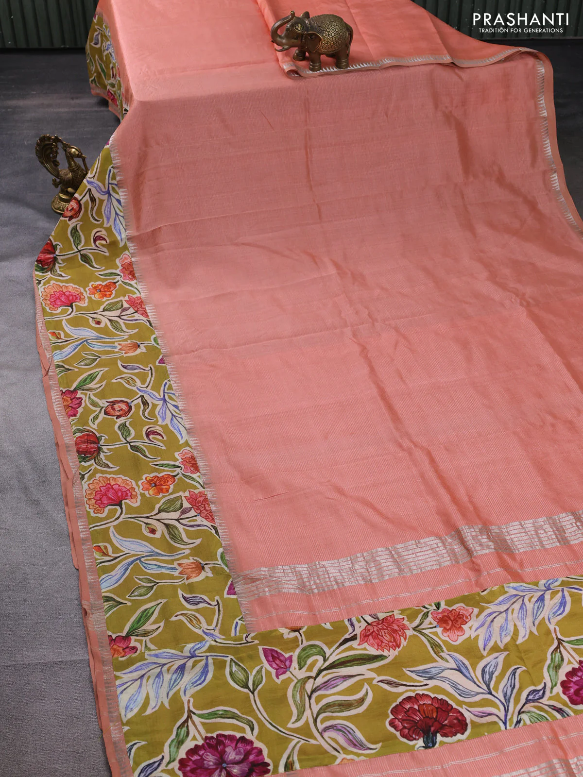 Mangalgiri silk cotton saree pastel peach and mehendi green with plain body and long kalamkari printed applique border - Image 2