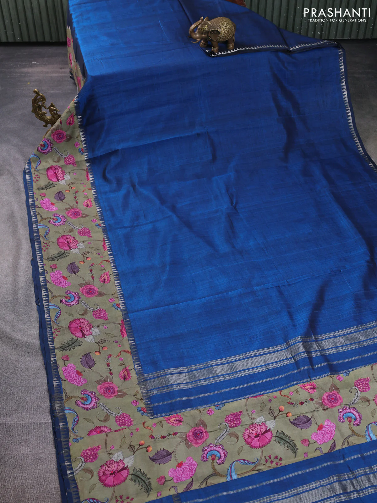 Mangalgiri silk cotton saree peacock blue and pastel green with plain body and temple design kalamkari printed applique border - Image 2