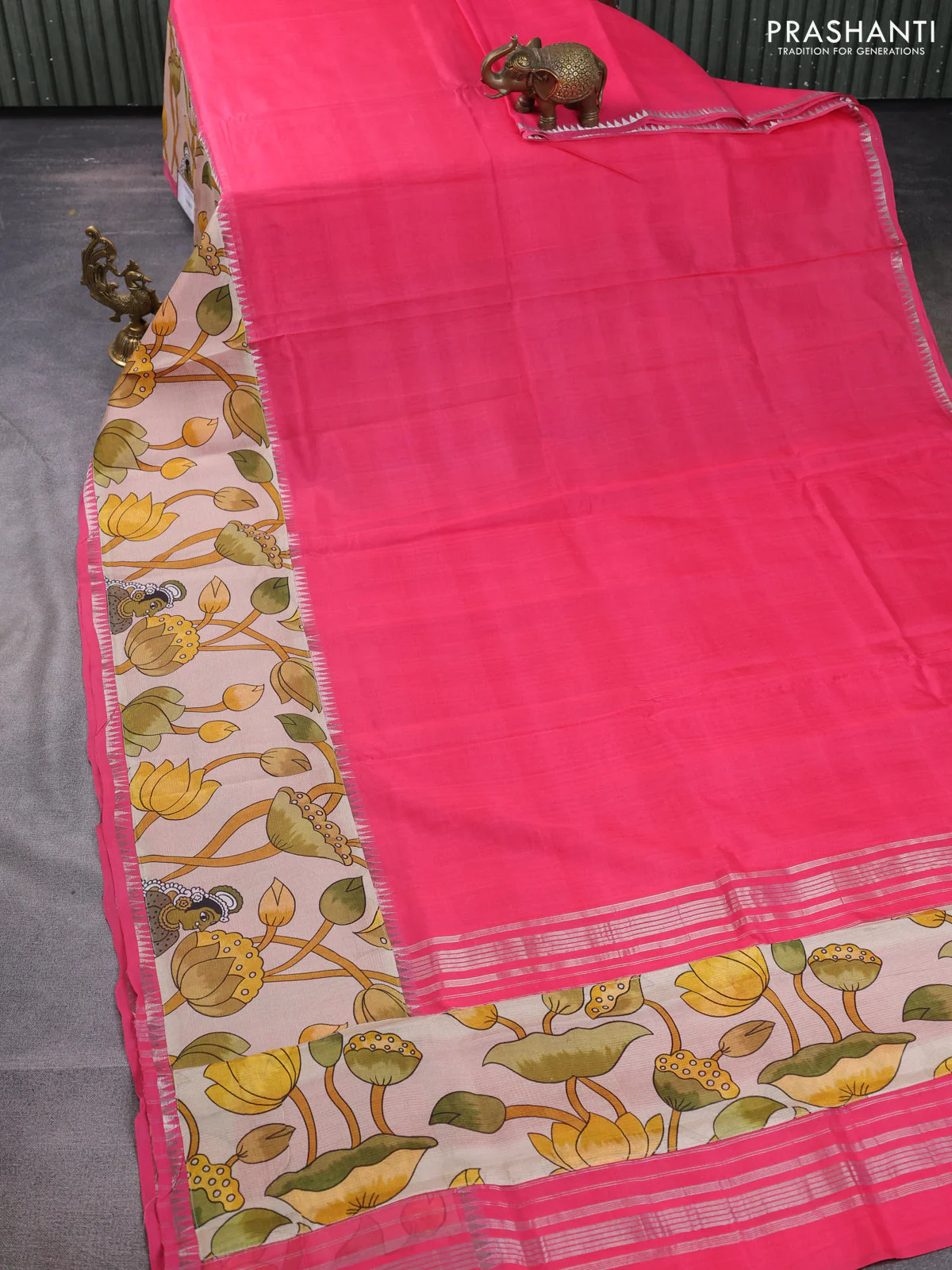 Mangalgiri silk cotton saree pink shade and sandal with plain body and temple design kalamkari printed applique border - Image 2