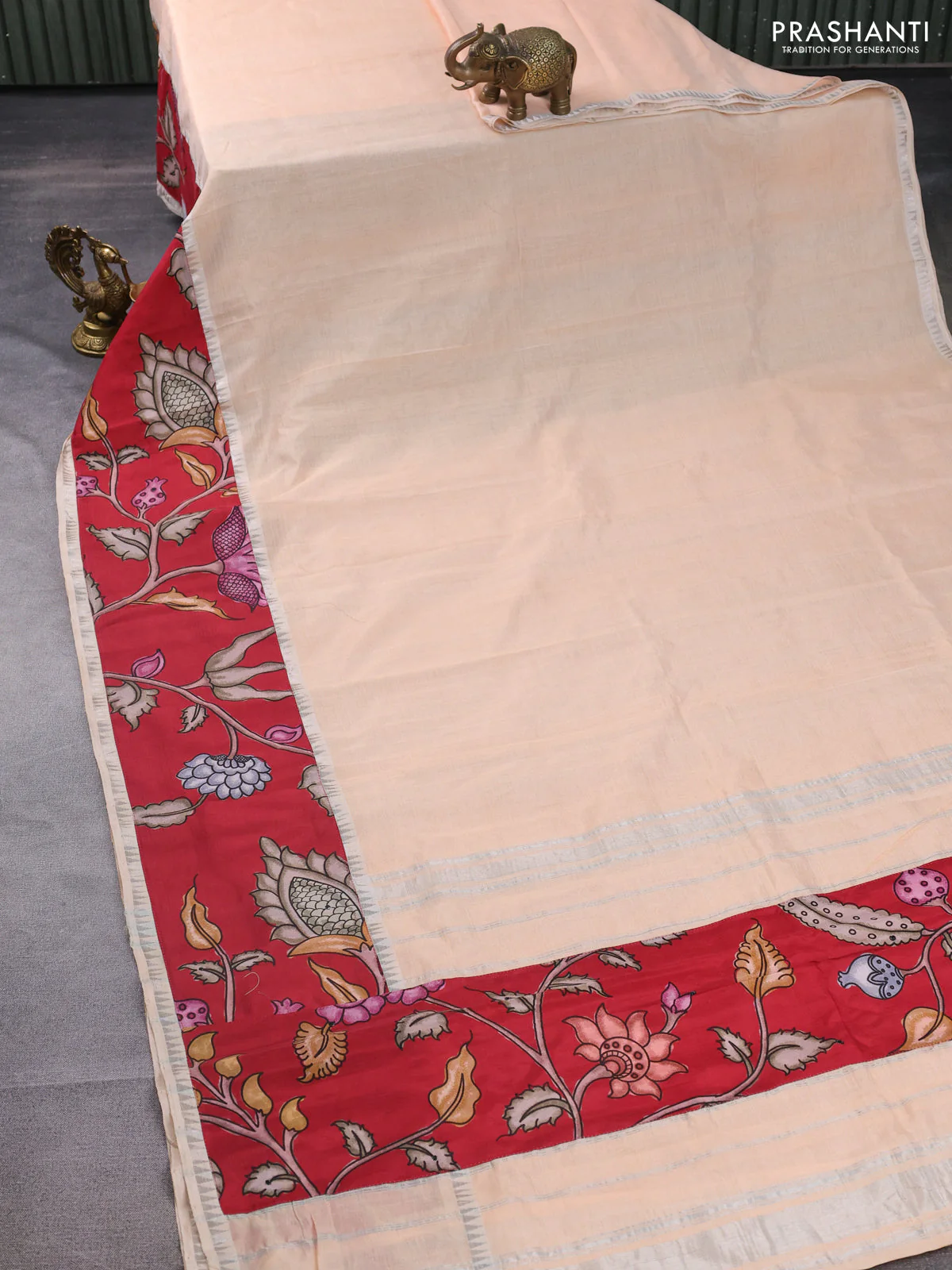 Mangalgiri silk cotton saree plae oarnge and maroon with plain body and long kalamkari printed applique border - Image 2