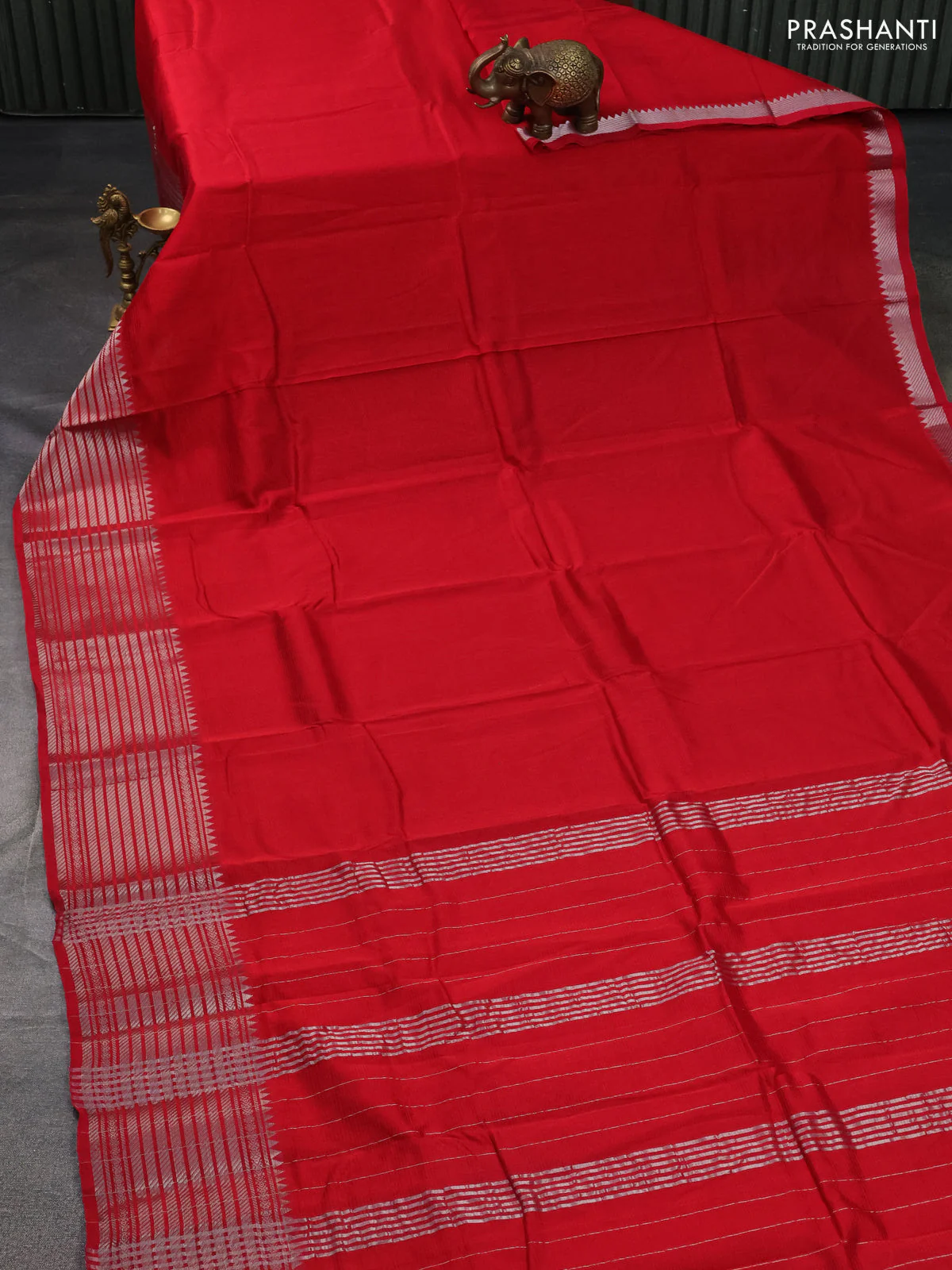 Mangalgiri silk cotton saree red and mustard yellow with plain body and silver zari woven border - Image 2