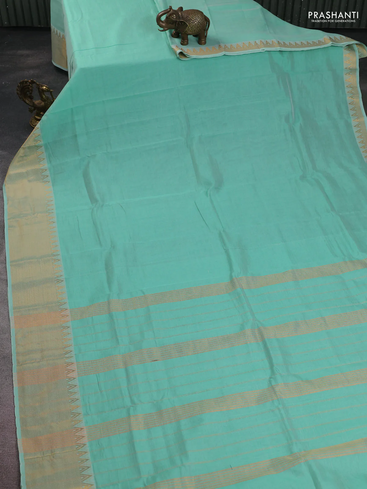Mangalgiri silk cotton saree teal green and maroon with plain body and zari woven border - Image 2