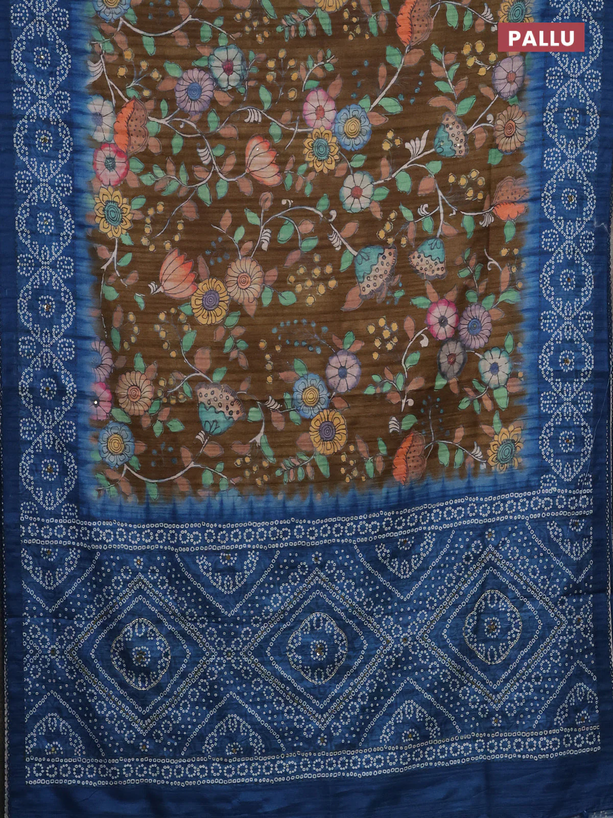 Matka tussar saree dark mehendi green and blue with allover kalamkari prints and bandhani printed & embroidery work border 1damage - Image 3