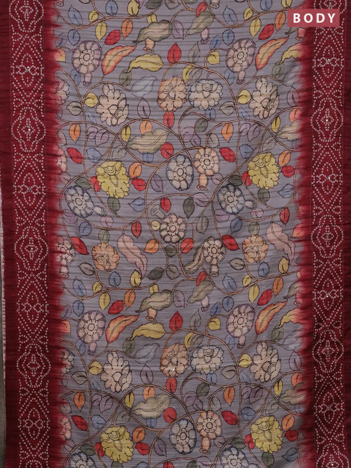 Matka tussar saree grey and maroon with allover kalamkari prints and bandhani printed & embroidery work border - Image 2