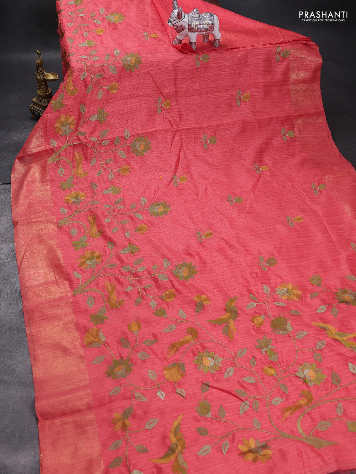 Matka tussar saree red shade with floral embroidery and zari woven border - Image 2