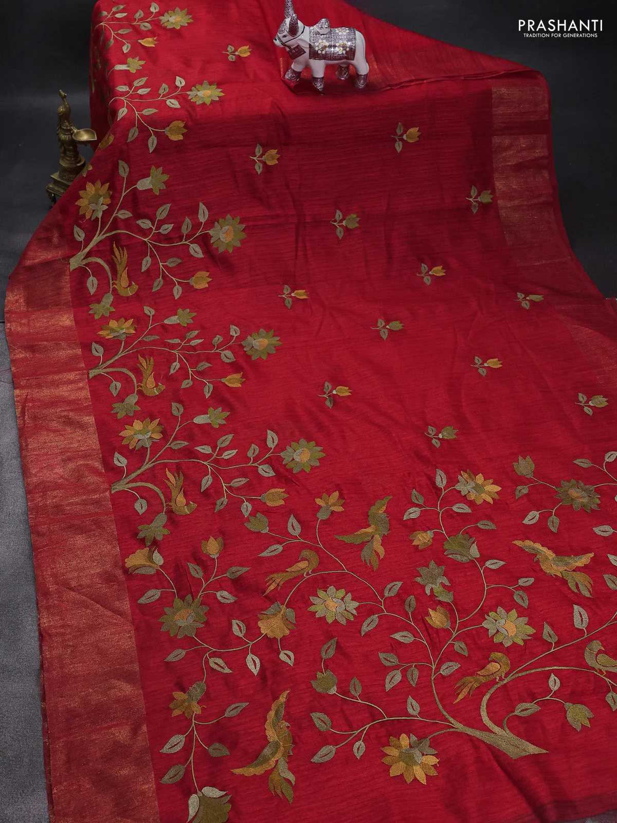 Matka tussar saree red with floral embroidery and zari woven border - Image 2
