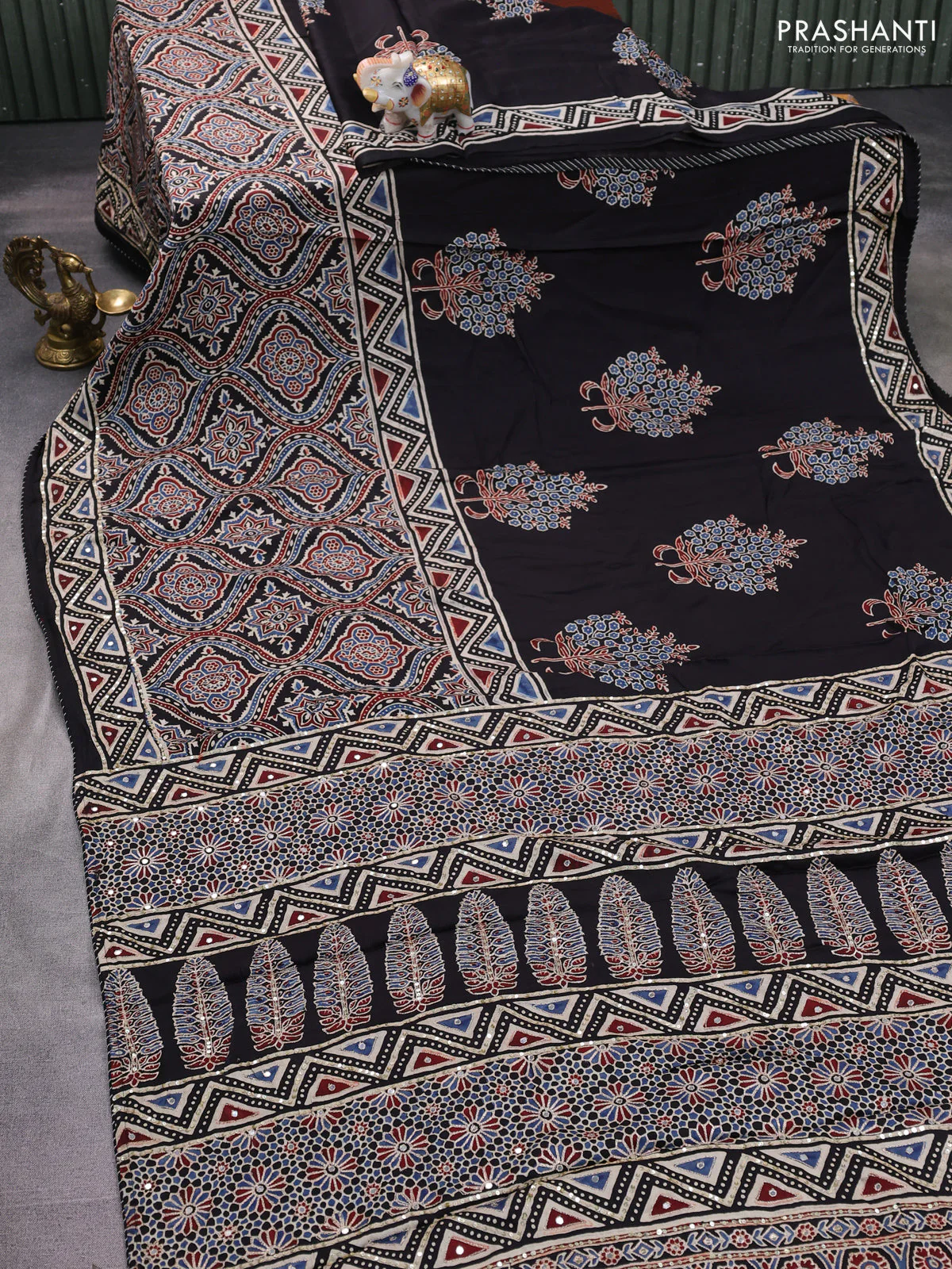 Modal silk saree black and beige with allover ajrakh prints & sequin work and sequin embroidered work pallu - Image 2