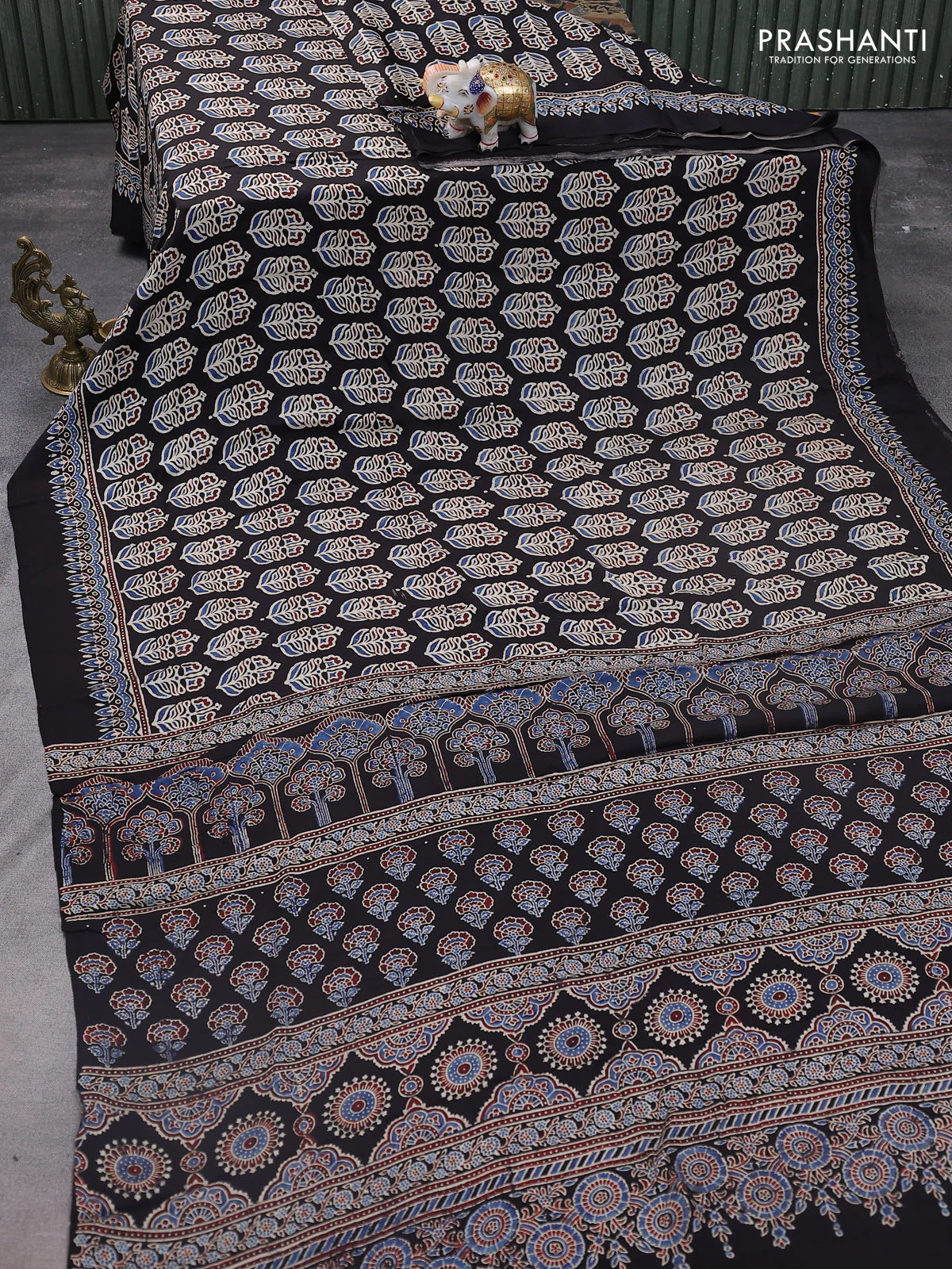 Modal silk saree black with allover ajrakh prints and printed pallu - Image 2