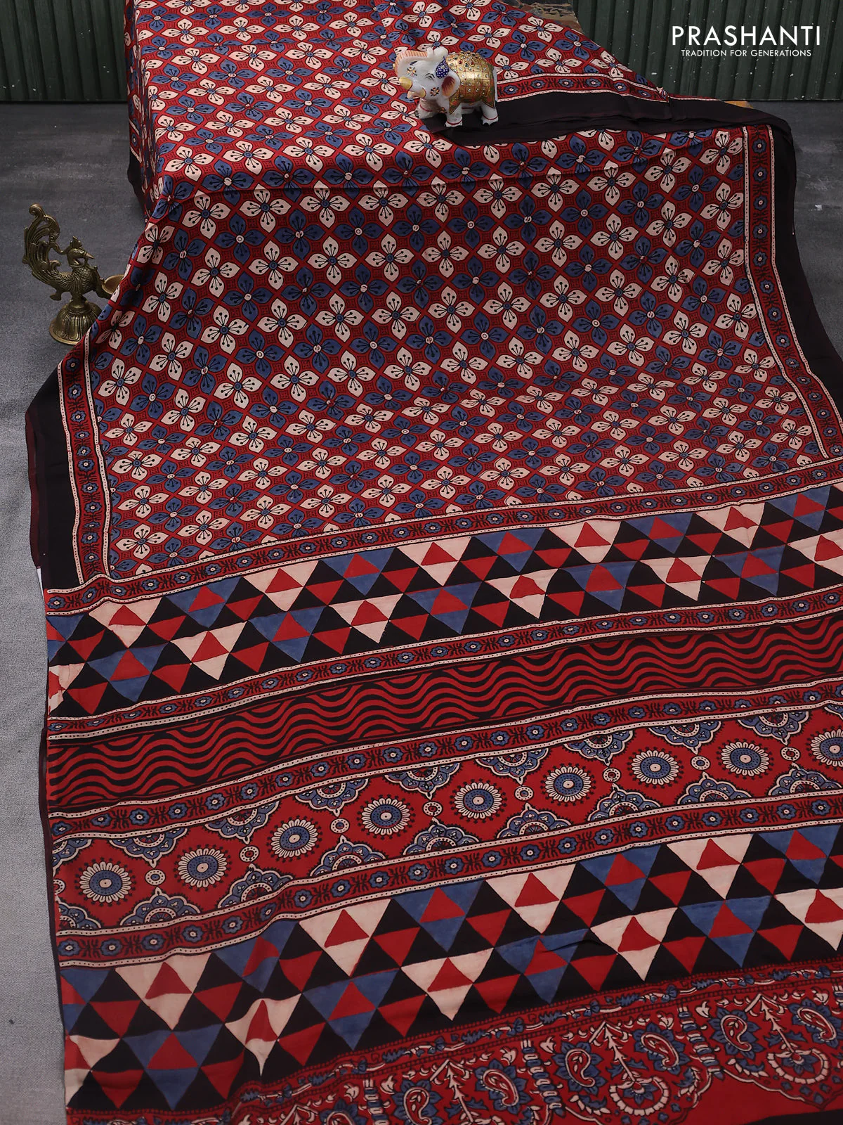 Modal silk saree red and black with allover ajrakh prints and printed pallu - Image 2