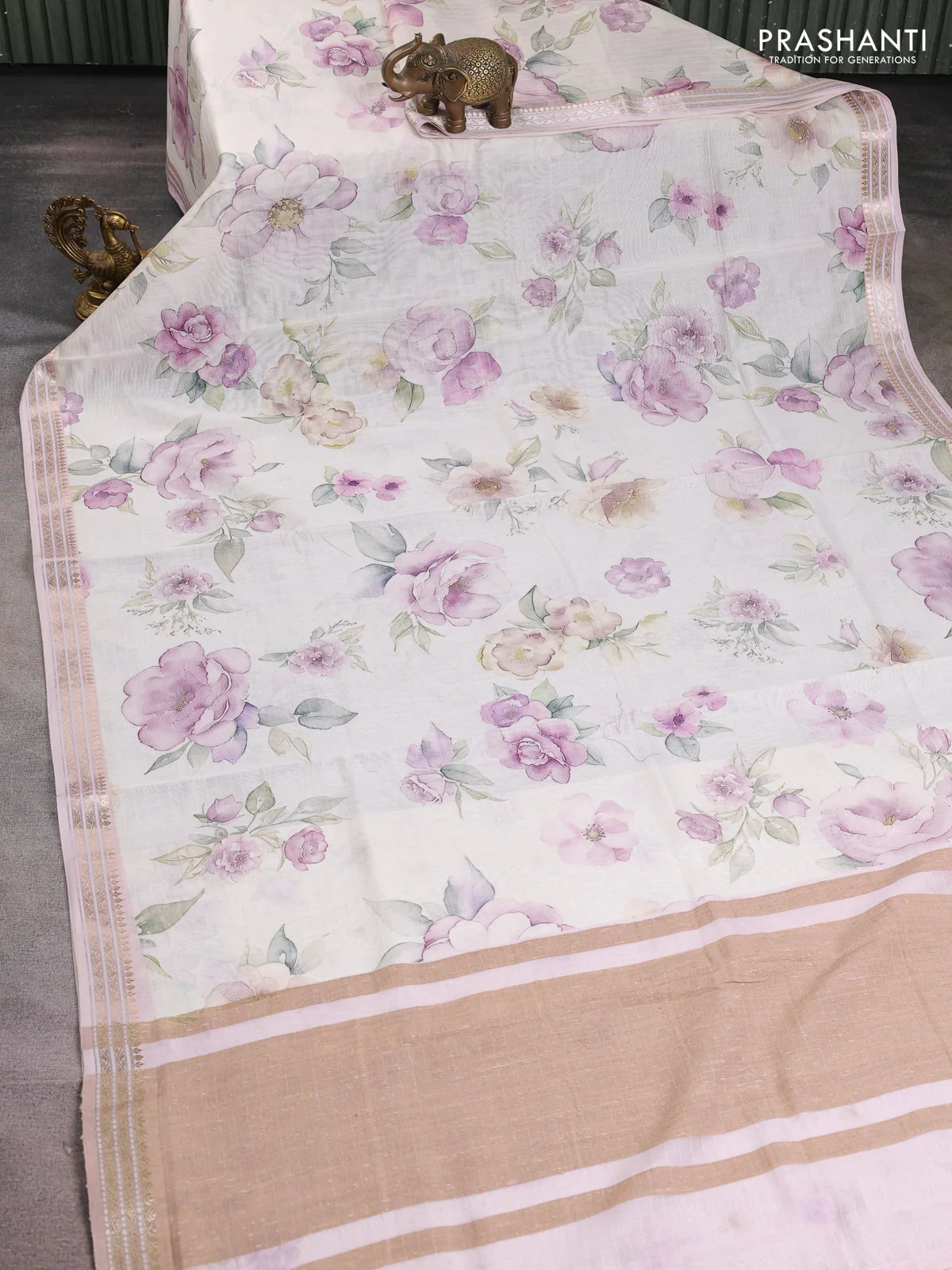 Mul chanderi saree cream and baby pink with allover floral digital prints and zari woven border - Image 2