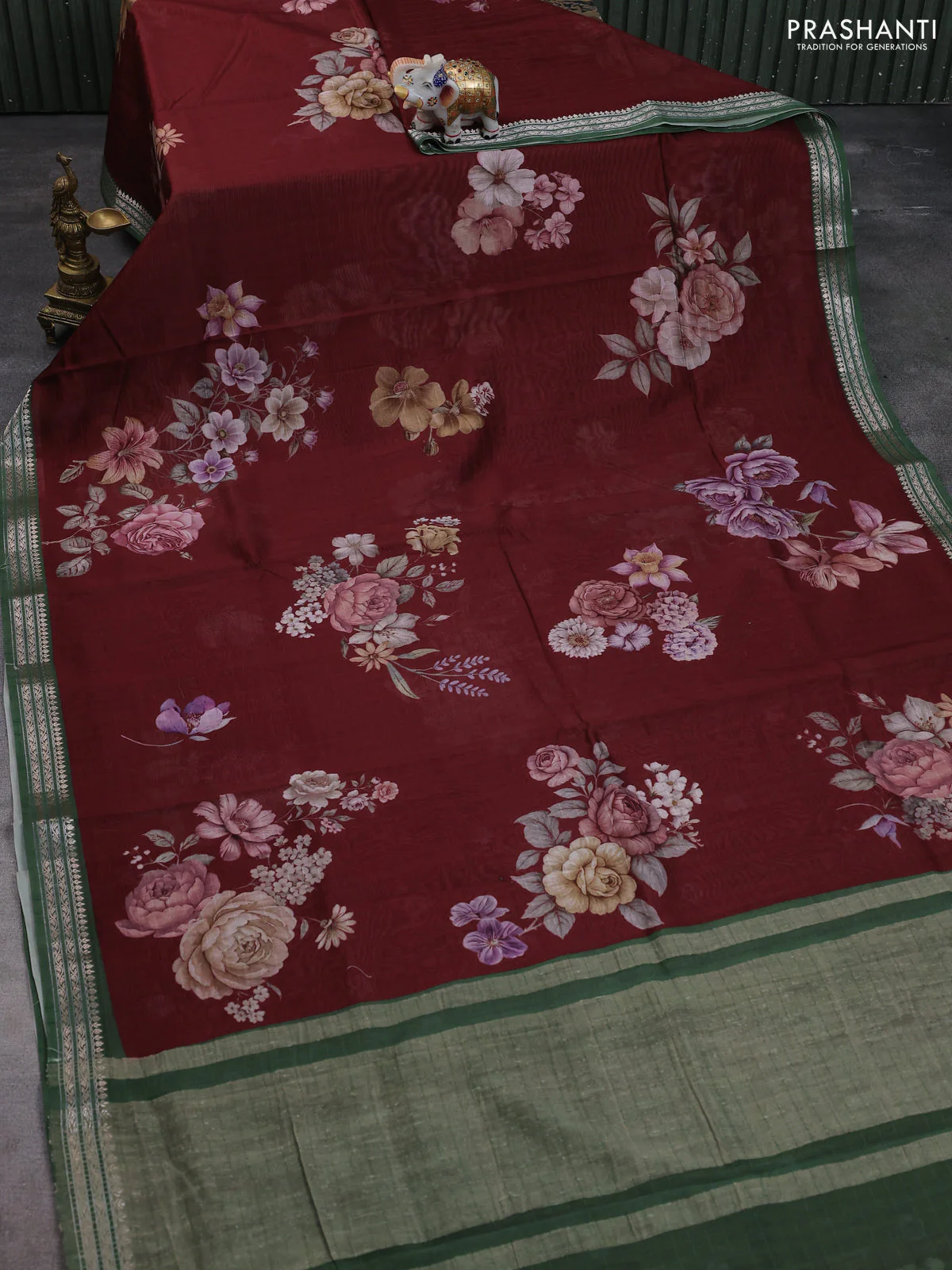 Mul chanderi saree maroon and olive green with allover floral digital prints and zari woven border - Image 2
