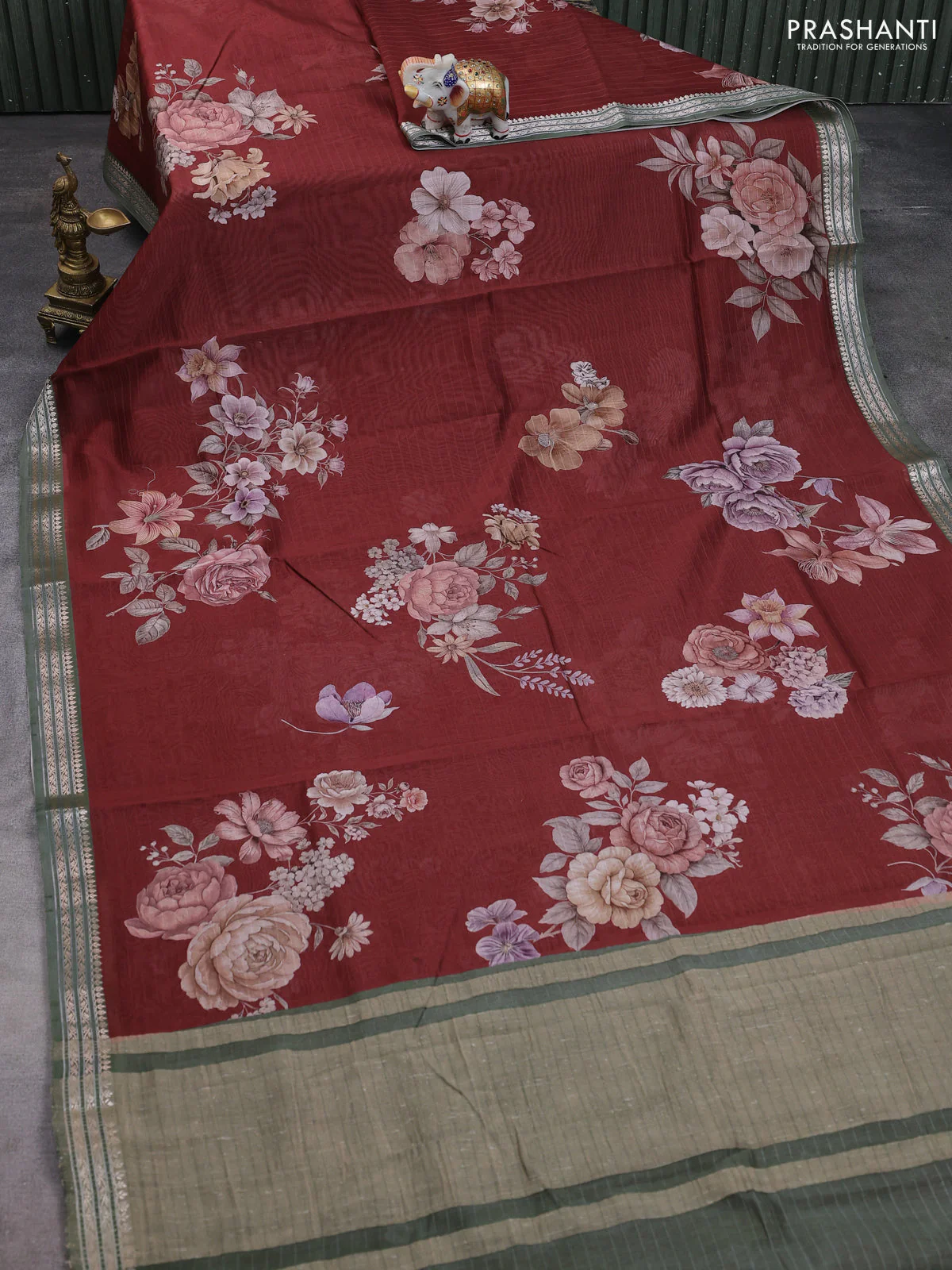 Mul chanderi saree maroon and olive green with allover floral digital prints and zari woven border - Image 2