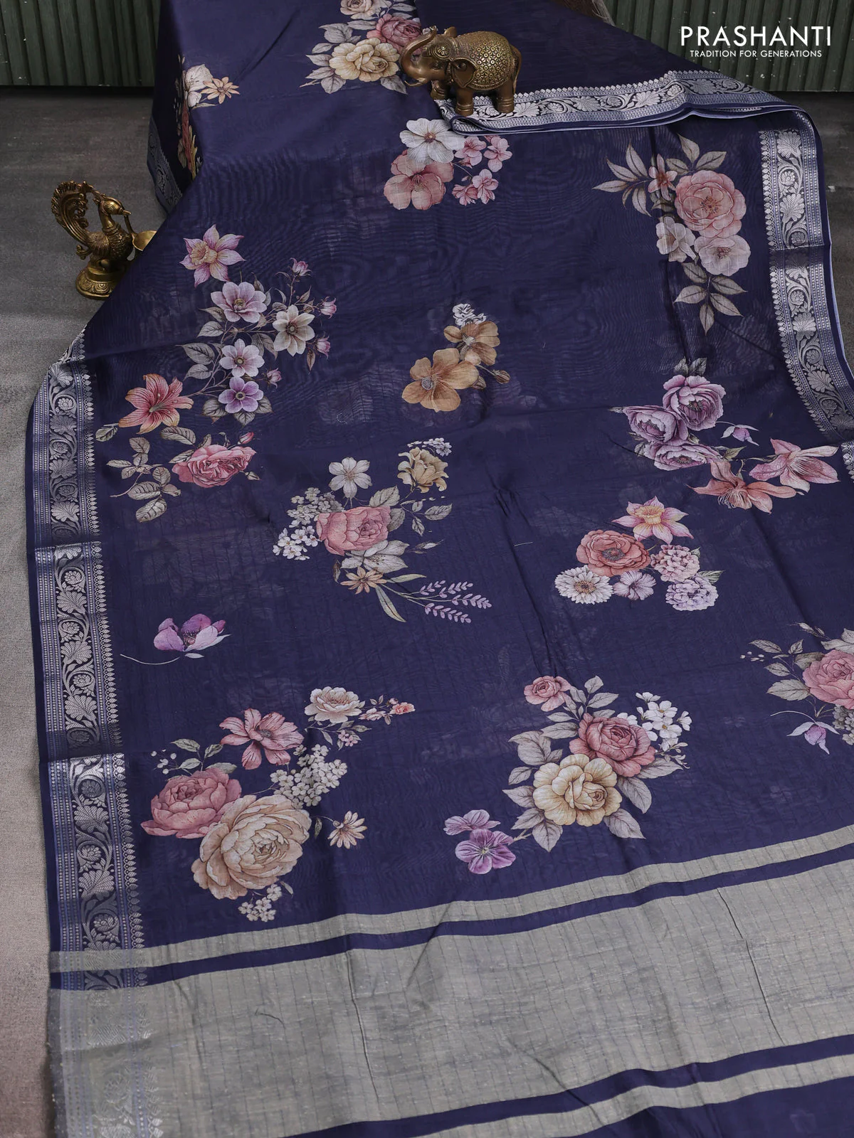 Mul chanderi saree navy blue with allover floral digital prints and zari woven border - Image 2